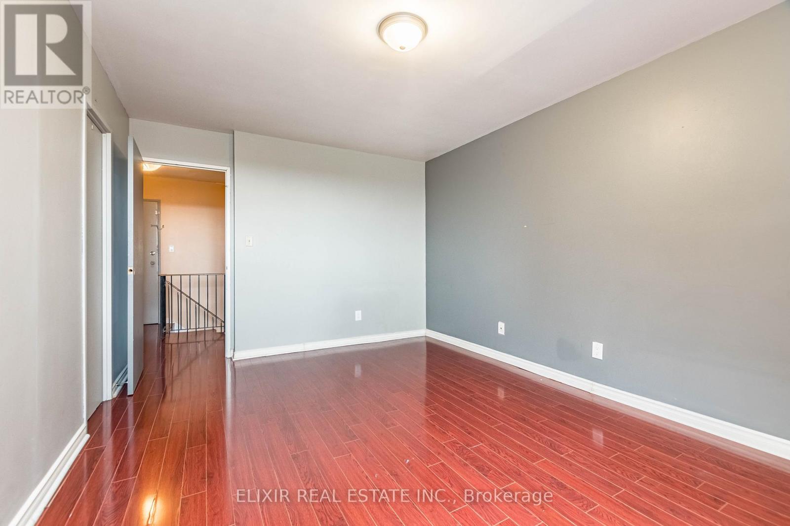 336 - 3025 The Credit Woodlands Drive, Mississauga, Ontario L5C 2V3 - Photo 17 - W12523038