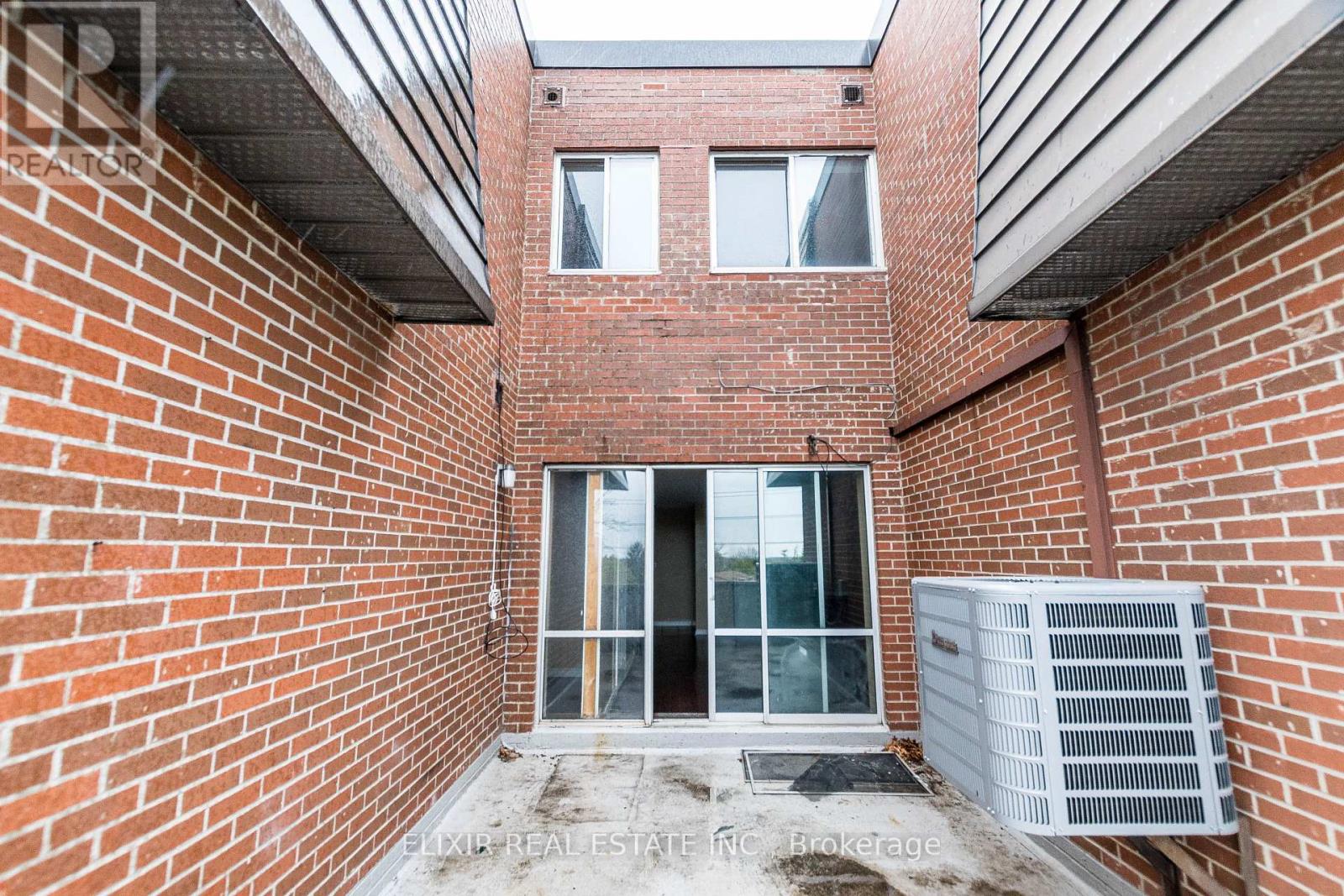 336 - 3025 The Credit Woodlands Drive, Mississauga, Ontario L5C 2V3 - Photo 27 - W12523038