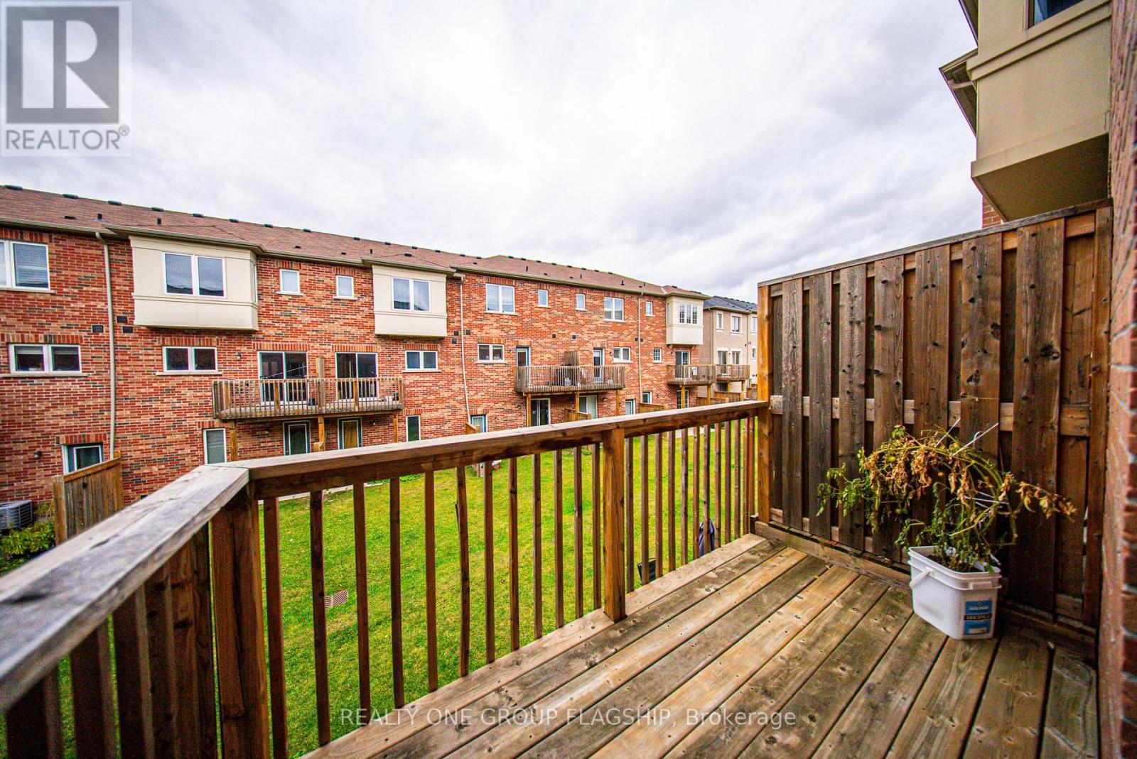 51 Aspen Hills Road, Brampton, Ontario  L6Y 6E4 - Photo 13 - W12523040