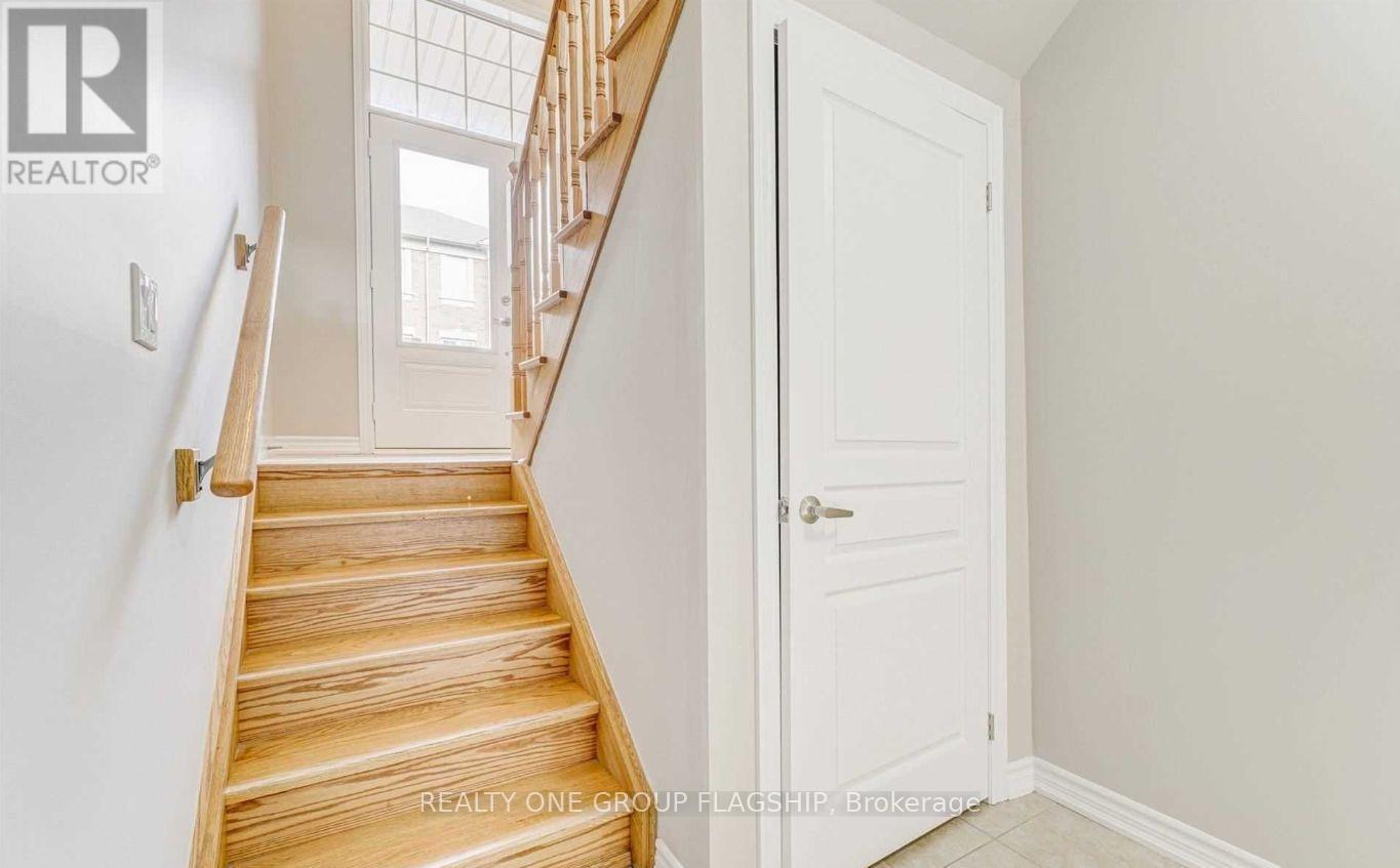 51 Aspen Hills Road, Brampton, Ontario  L6Y 6E4 - Photo 22 - W12523040