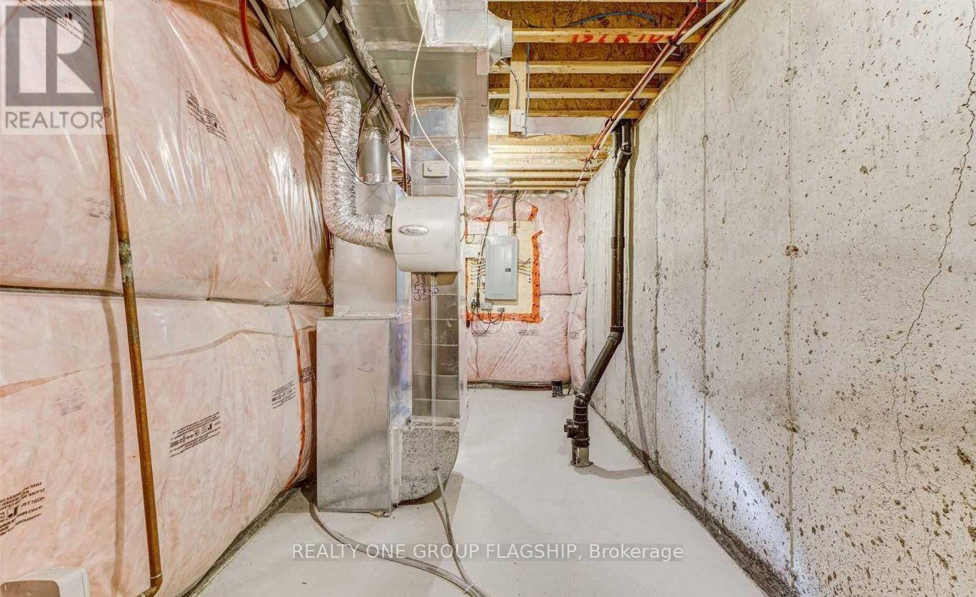 51 Aspen Hills Road, Brampton, Ontario  L6Y 6E4 - Photo 27 - W12523040