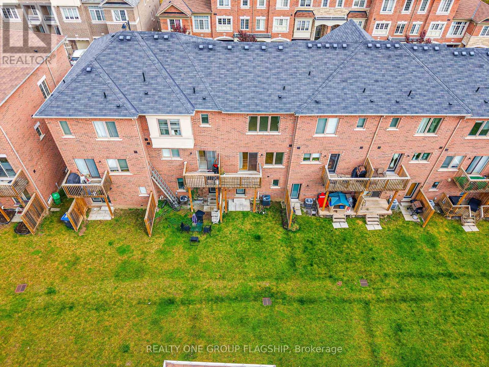 51 Aspen Hills Road, Brampton, Ontario  L6Y 6E4 - Photo 31 - W12523040