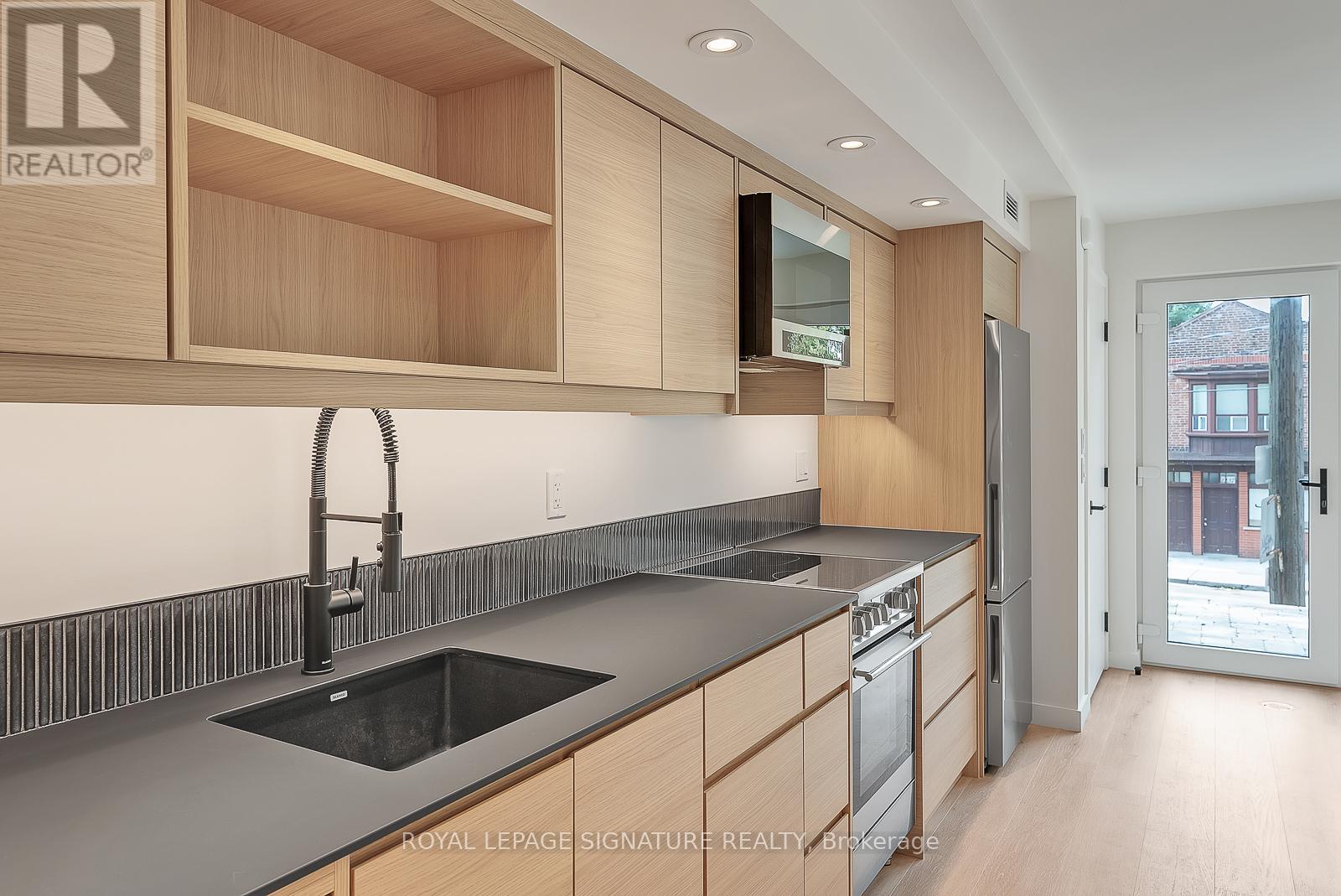 1 - 1254 Davenport Road, Toronto, Ontario  M6H 2G9 - Photo 8 - W12523066