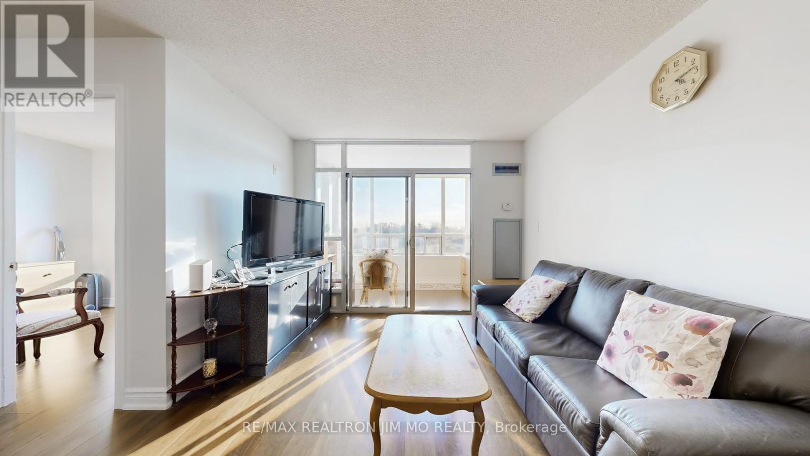 608 - 7373 Kennedy Road, Markham, Ontario L3R 1H6 - Photo 9 - N12501400