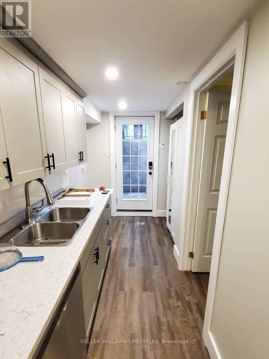 575 Grand View Avenue, London South, Ontario  N6K 3E9 - Photo 41 - X12523188