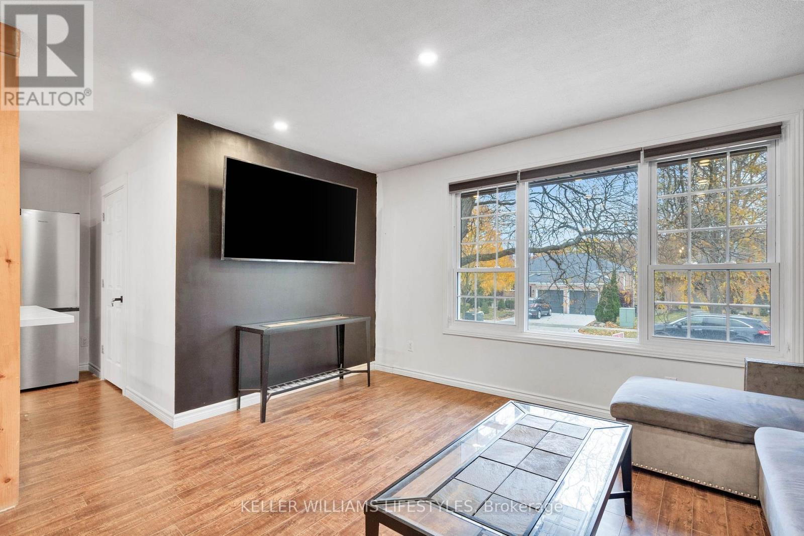 575 Grand View Avenue, London South, Ontario  N6K 3E9 - Photo 8 - X12523188