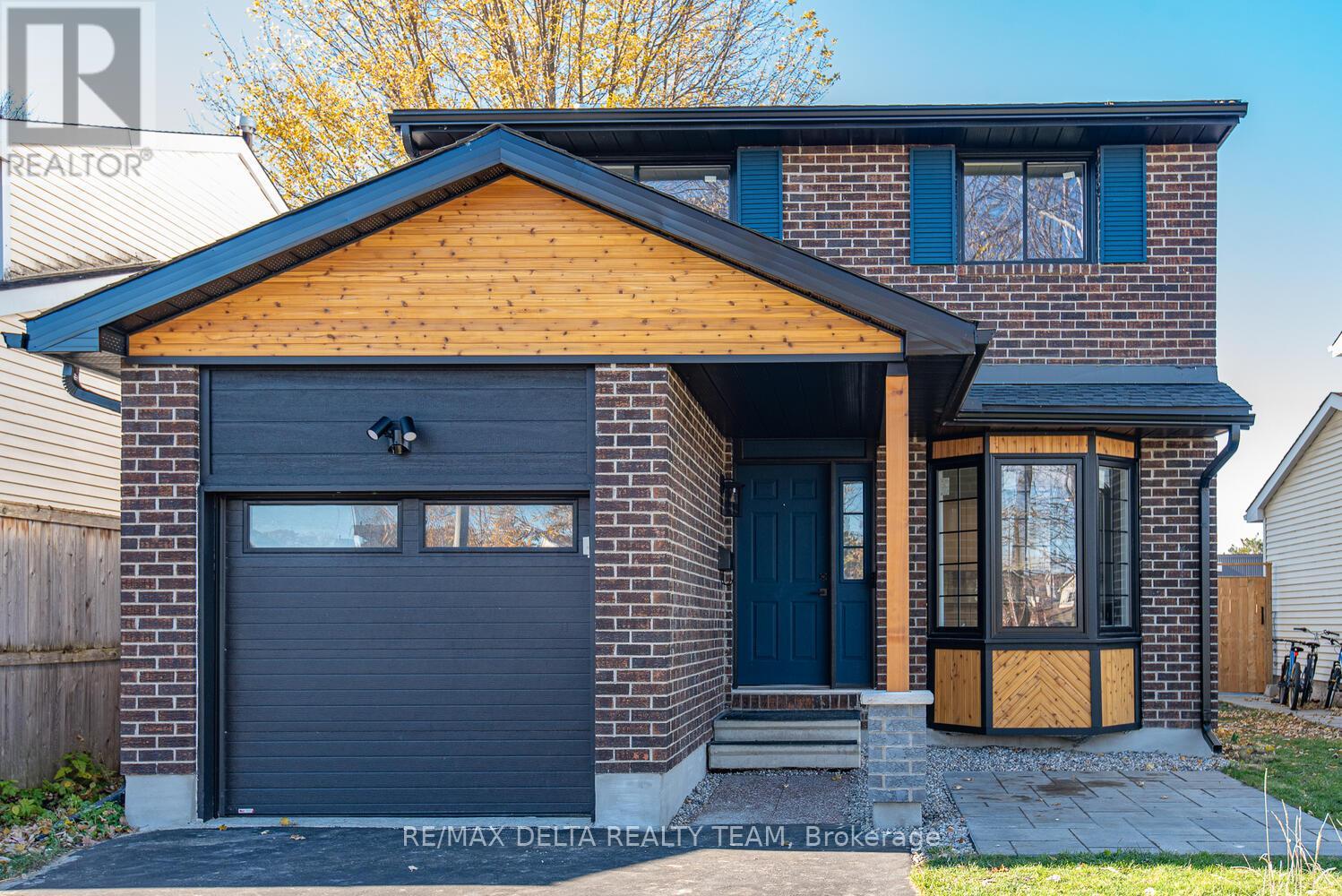 276 TURNSTONE COURT, Ottawa, Ontario