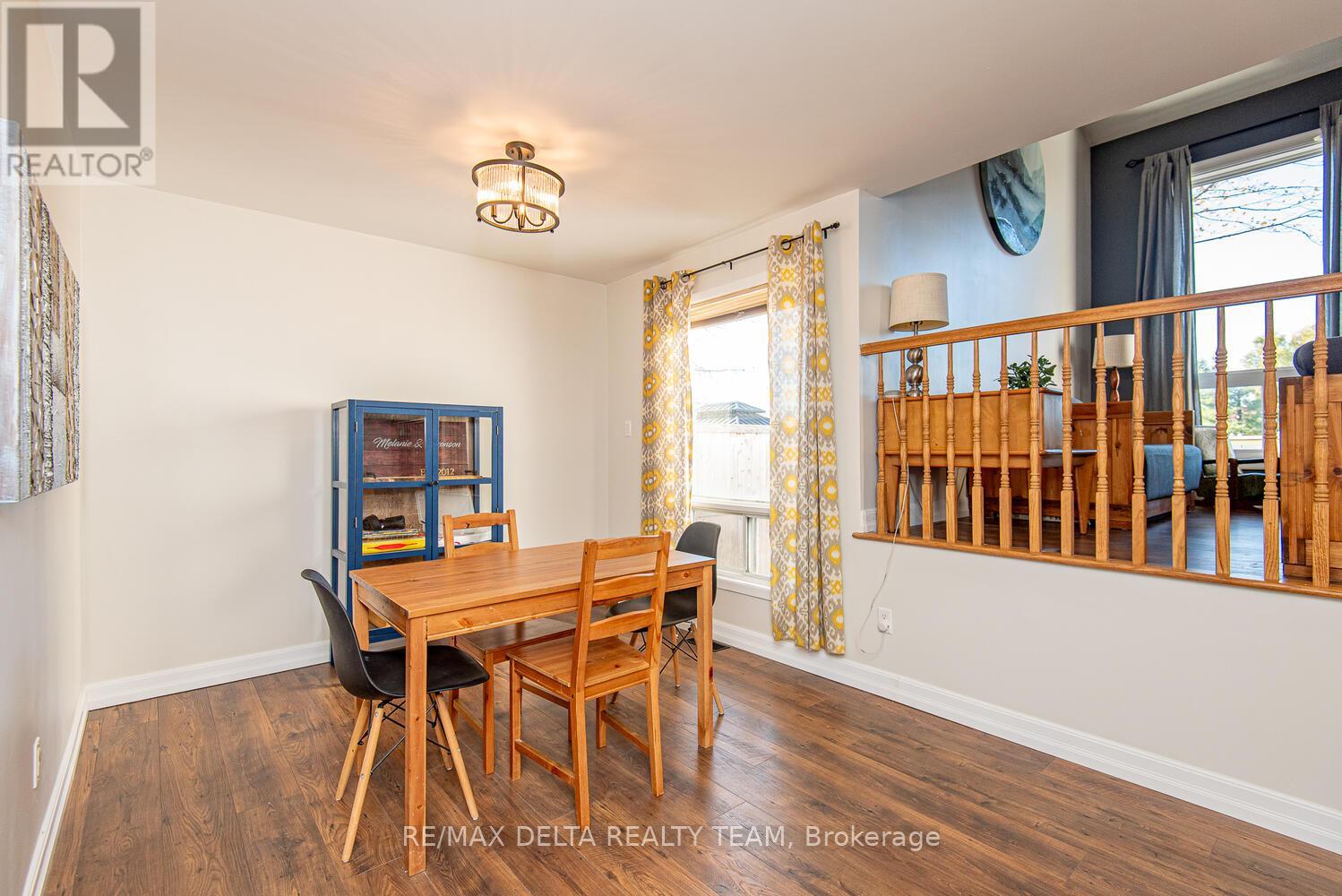 276 Turnstone Court, Ottawa, Ontario  K1E 2V2 - Photo 10 - X12523126