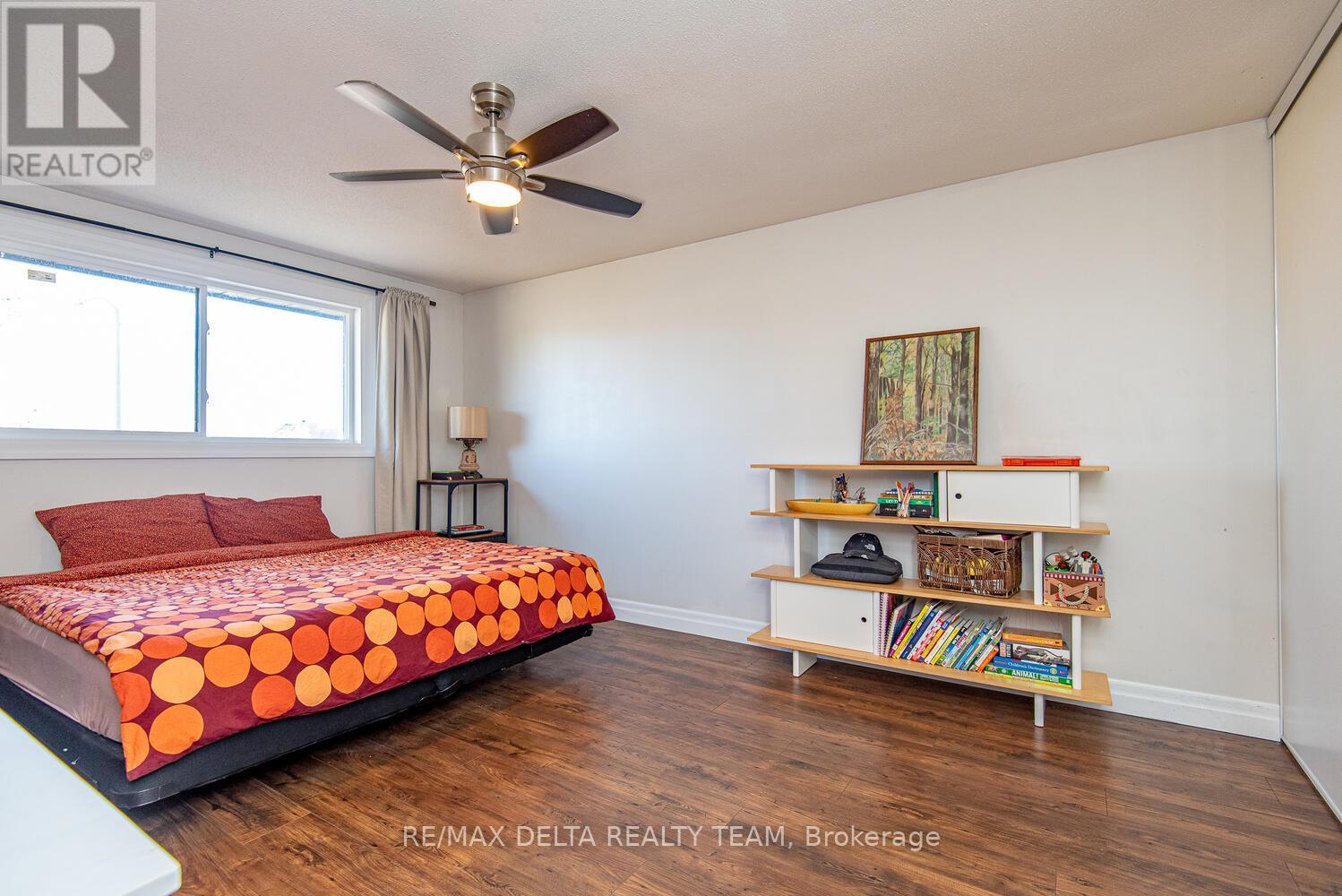 276 Turnstone Court, Ottawa, Ontario  K1E 2V2 - Photo 20 - X12523126