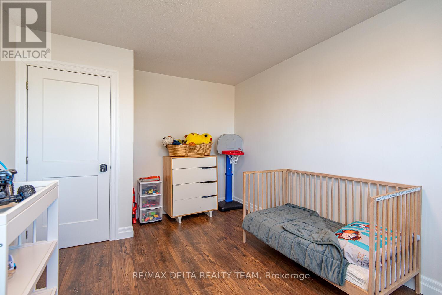 276 Turnstone Court, Ottawa, Ontario  K1E 2V2 - Photo 23 - X12523126