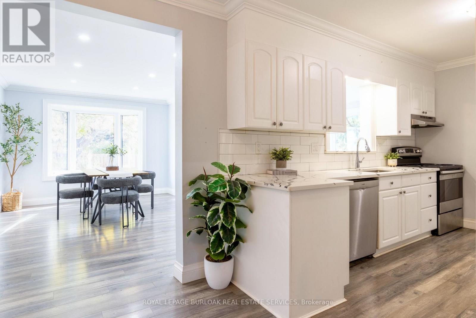 40 Kerman Avenue, Grimsby, Ontario  L3M 3W5 - Photo 7 - X12522802