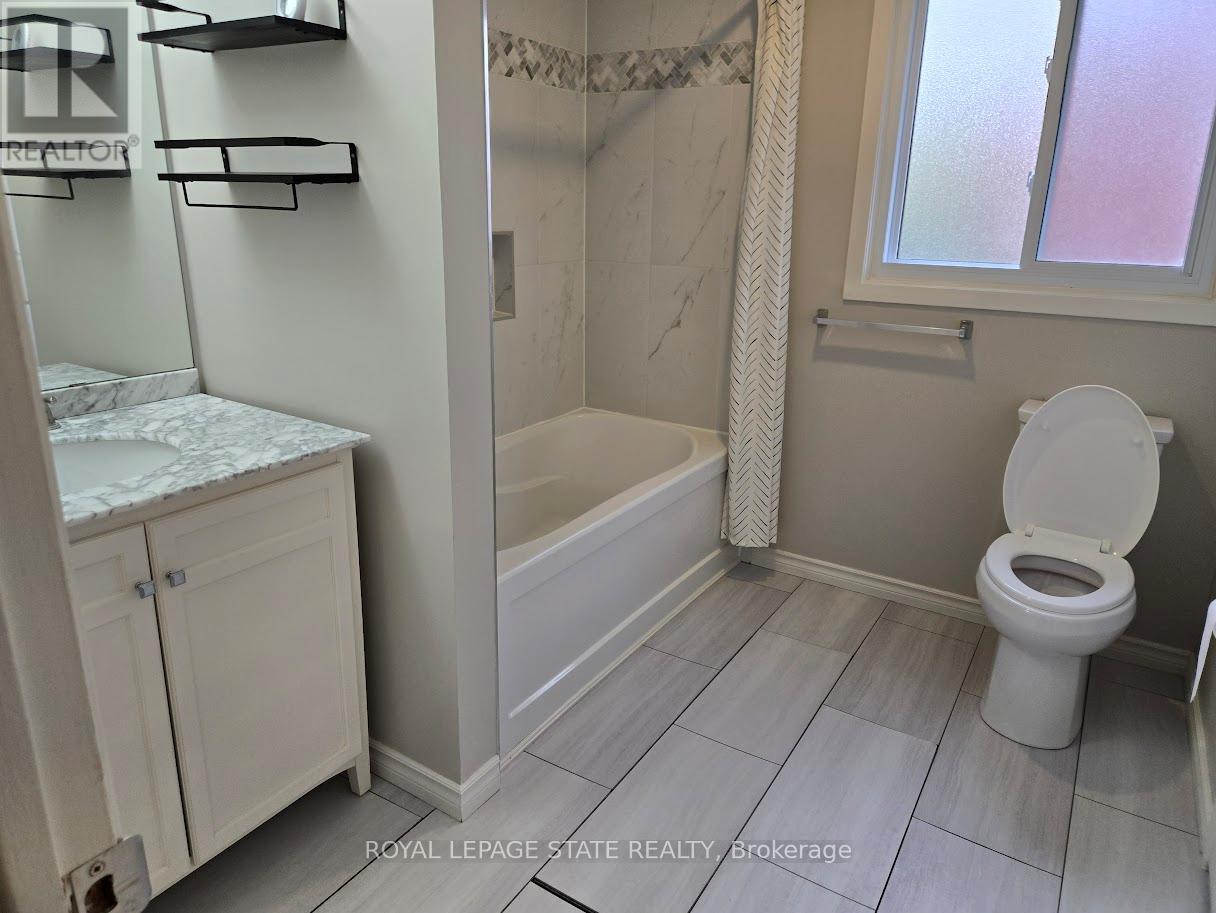 74 Silvan Drive, Welland, Ontario  L3C 6C3 - Photo 10 - X12522806