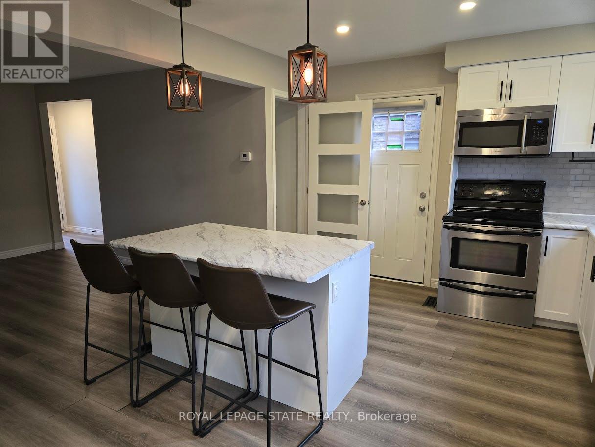 74 Silvan Drive, Welland, Ontario  L3C 6C3 - Photo 9 - X12522806