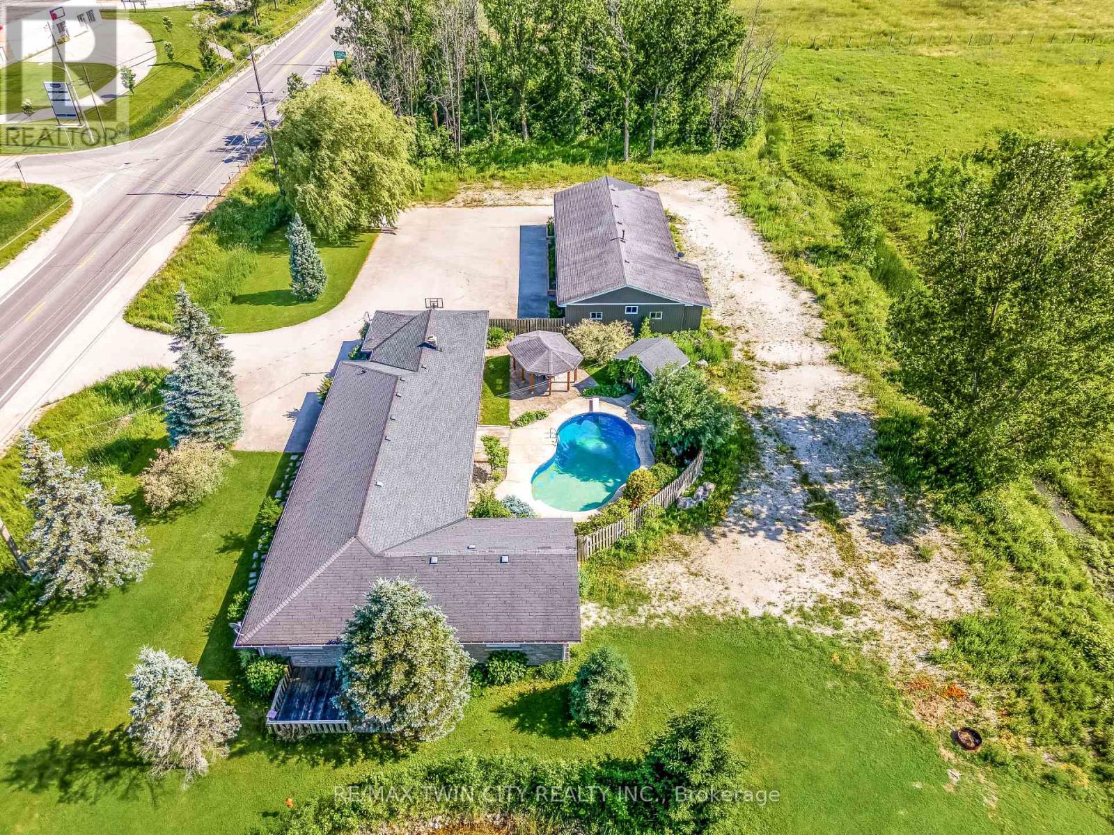 717906 HIGHWAY 6, Georgian Bluffs, Ontario