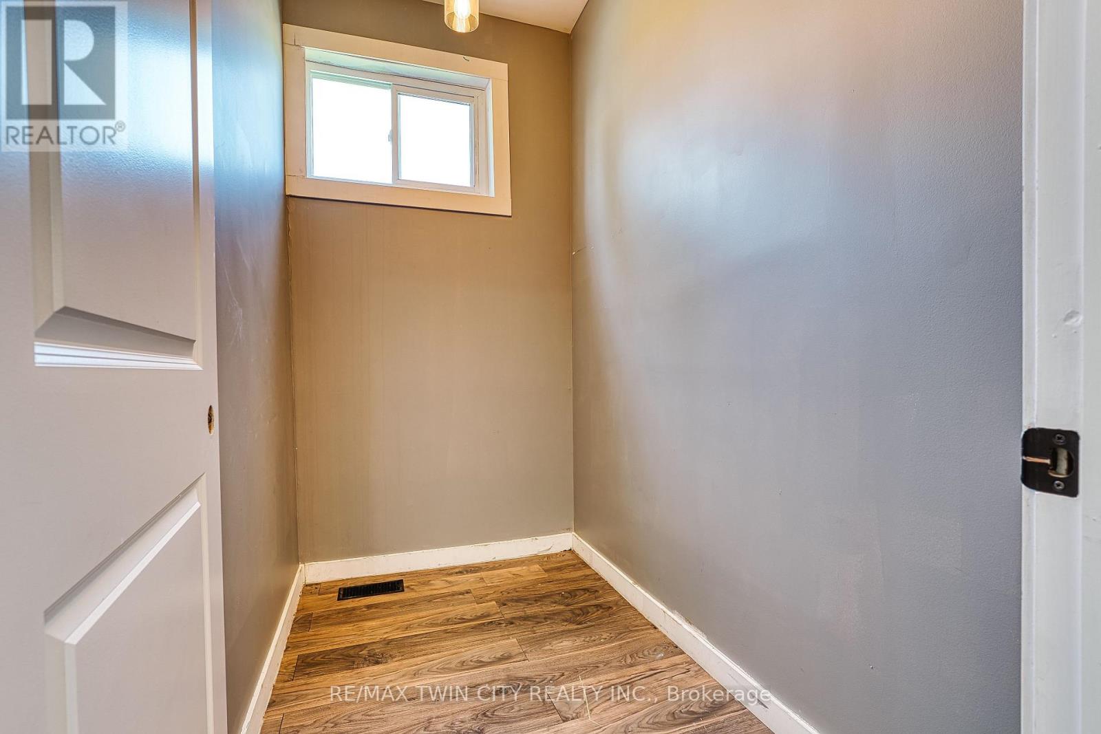 717906 Highway 6, Georgian Bluffs, Ontario  N4K 5N7 - Photo 15 - X12522924