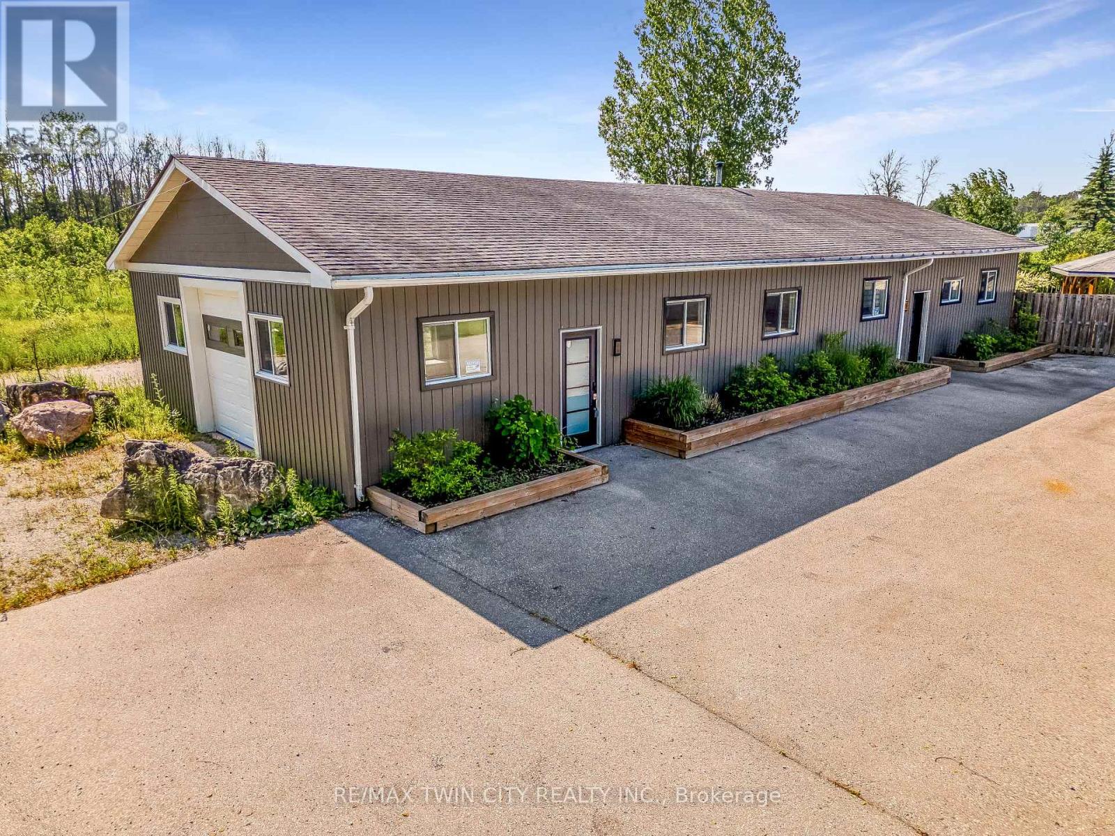 717906 Highway 6, Georgian Bluffs, Ontario  N4K 5N7 - Photo 3 - X12522924