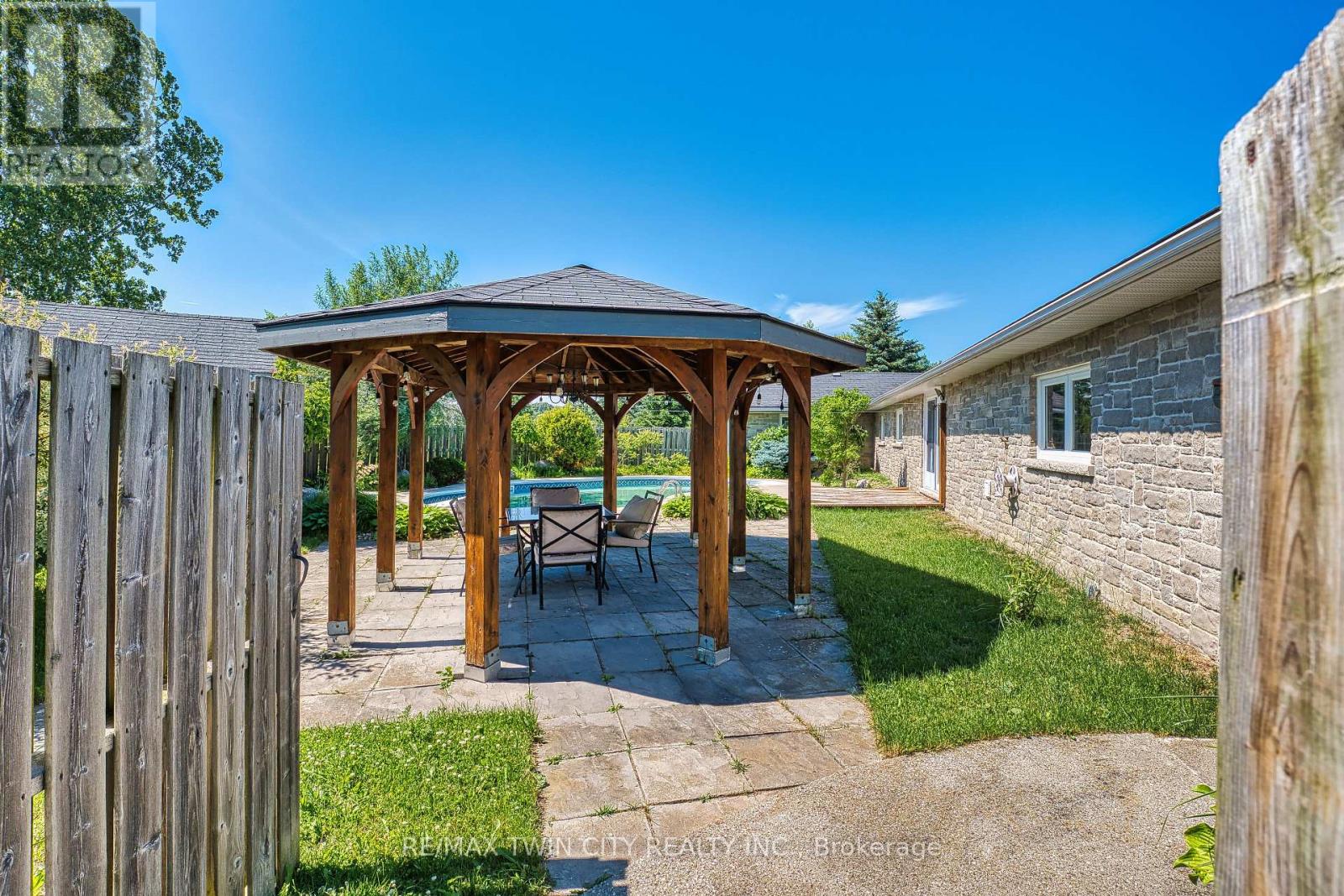 717906 Highway 6, Georgian Bluffs, Ontario  N4K 5N7 - Photo 37 - X12522924