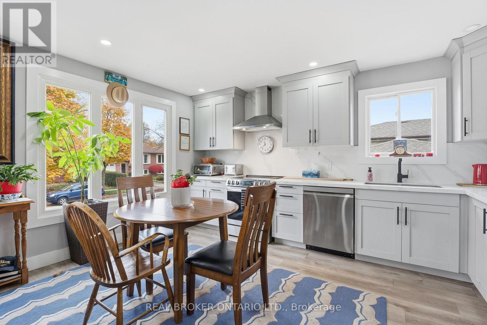 41 Dante Crescent, Brantford, Ontario  N3P 1B9 - Photo 9 - X12523008