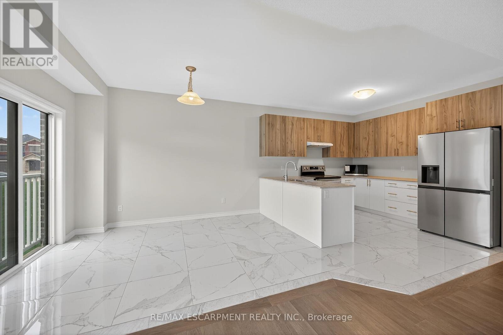 15 Huntsworth Avenue, Thorold, Ontario  L2V 0N2 - Photo 16 - X12523018