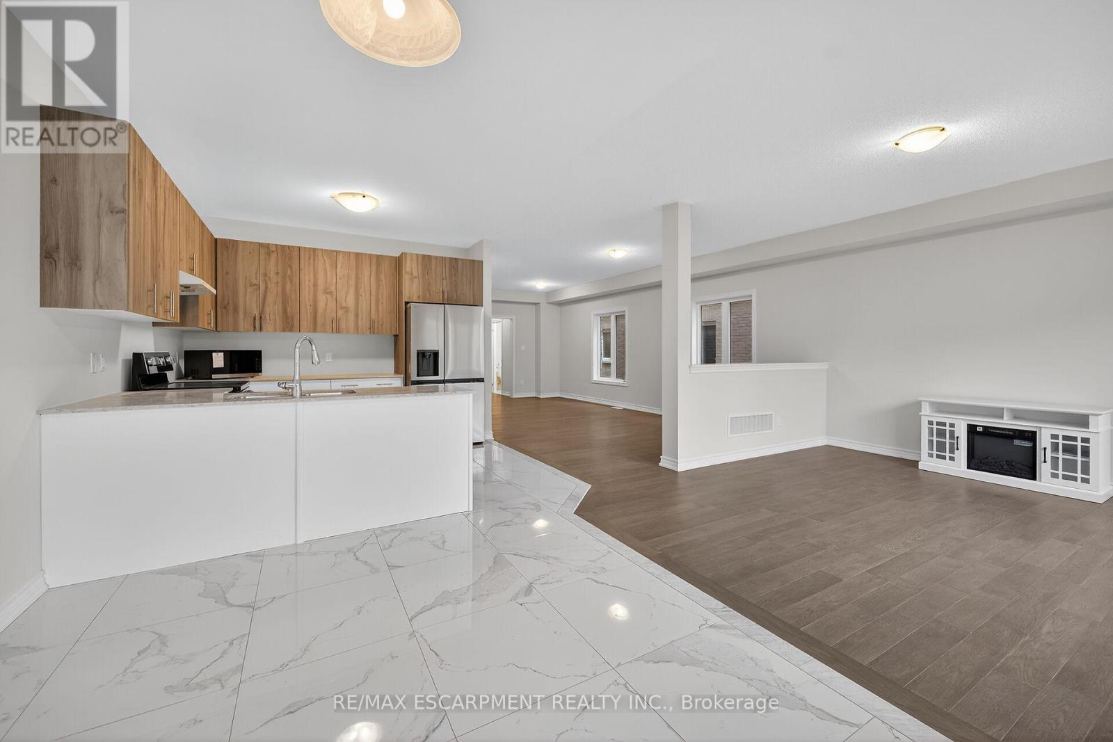 15 Huntsworth Avenue, Thorold, Ontario  L2V 0N2 - Photo 20 - X12523018