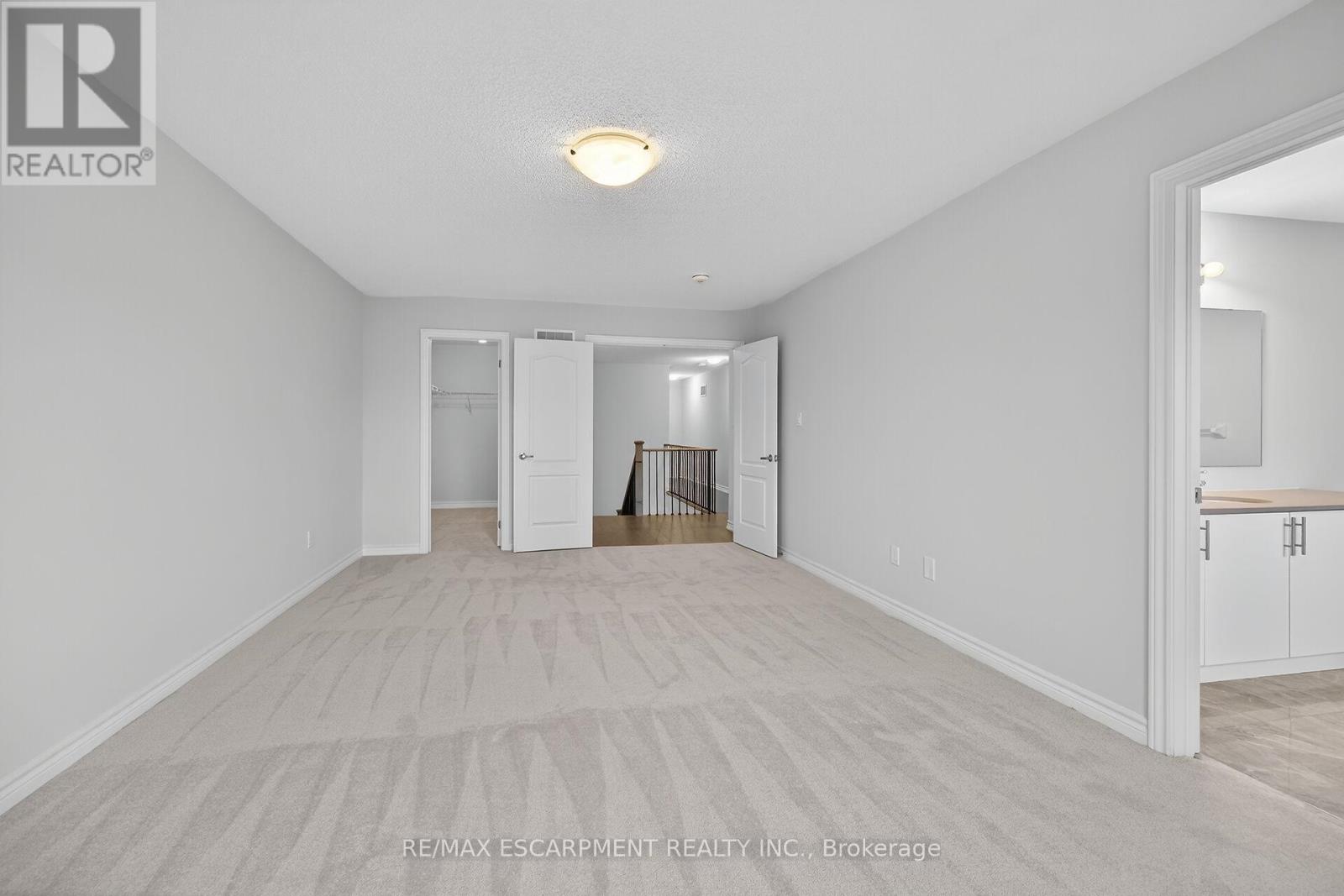 15 Huntsworth Avenue, Thorold, Ontario  L2V 0N2 - Photo 28 - X12523018