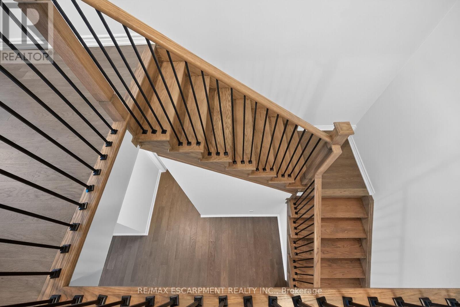 15 Huntsworth Avenue, Thorold, Ontario  L2V 0N2 - Photo 34 - X12523018