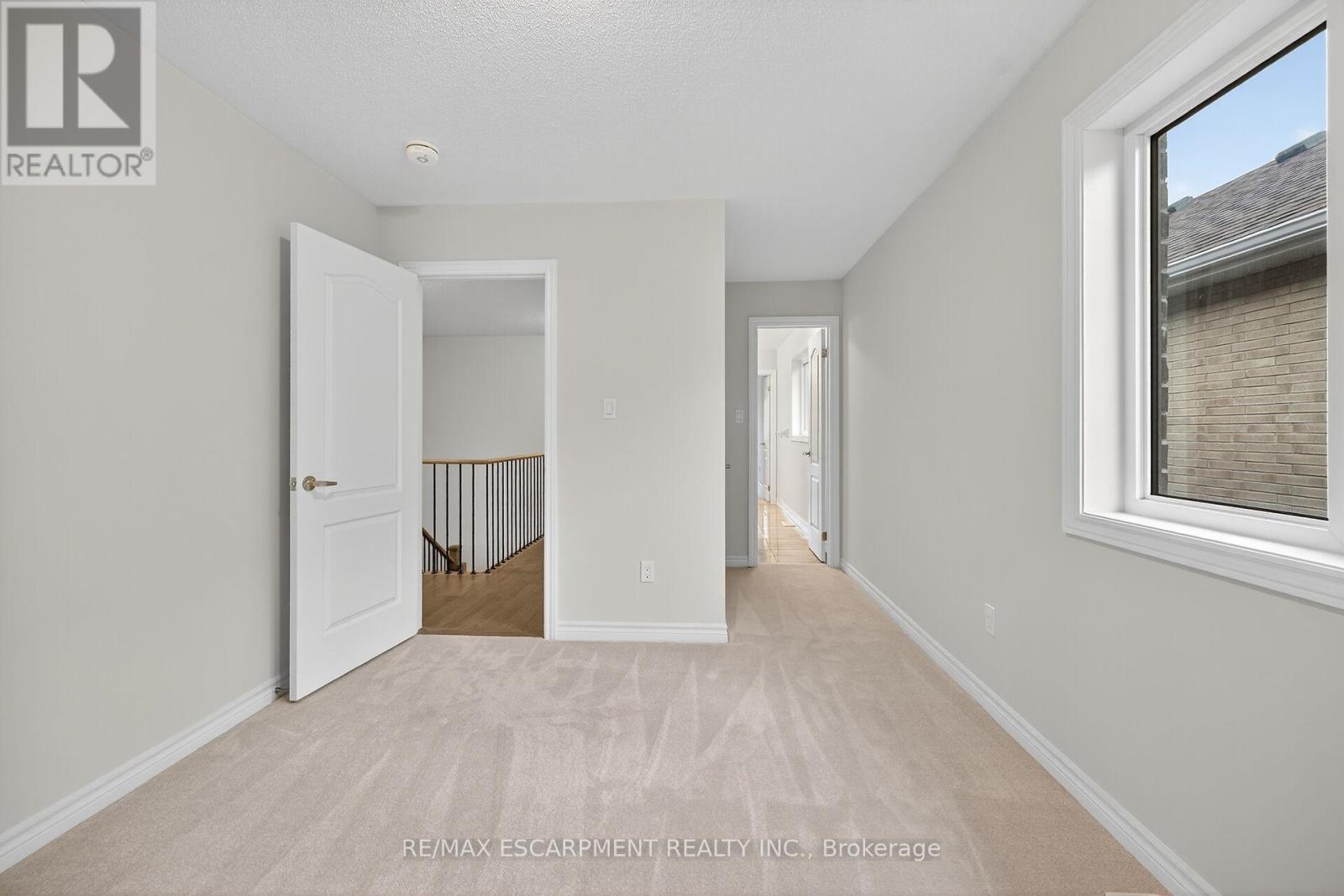 15 Huntsworth Avenue, Thorold, Ontario  L2V 0N2 - Photo 36 - X12523018