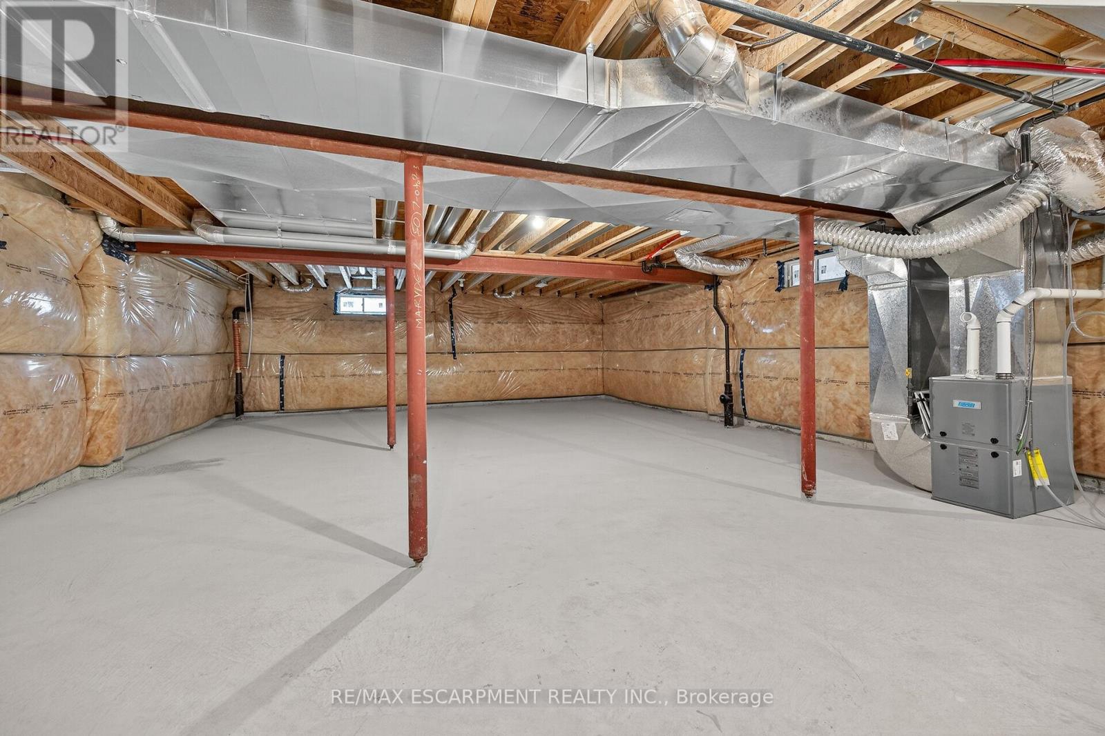 15 Huntsworth Avenue, Thorold, Ontario  L2V 0N2 - Photo 45 - X12523018