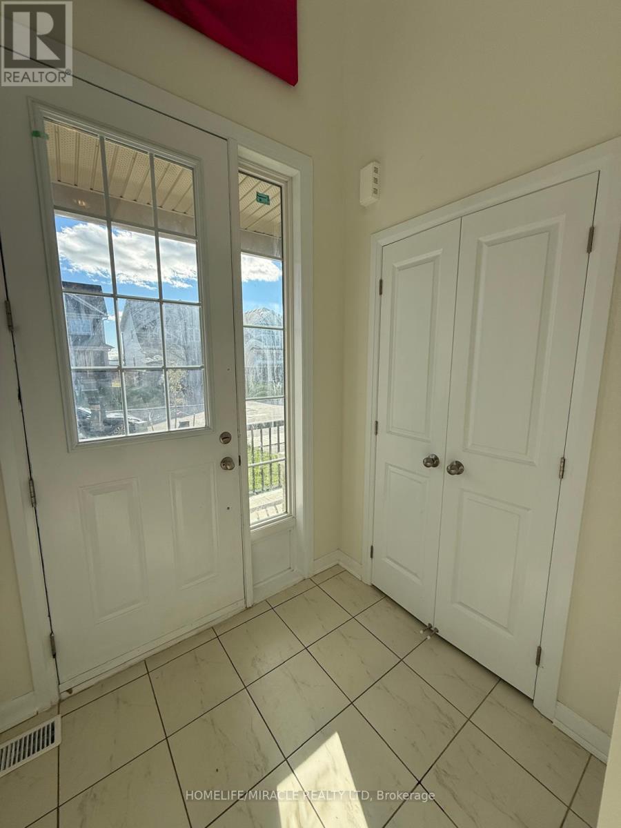 136 Gildersleeve Boulevard, Loyalist, Ontario  K0H 1G0 - Photo 3 - X12523030