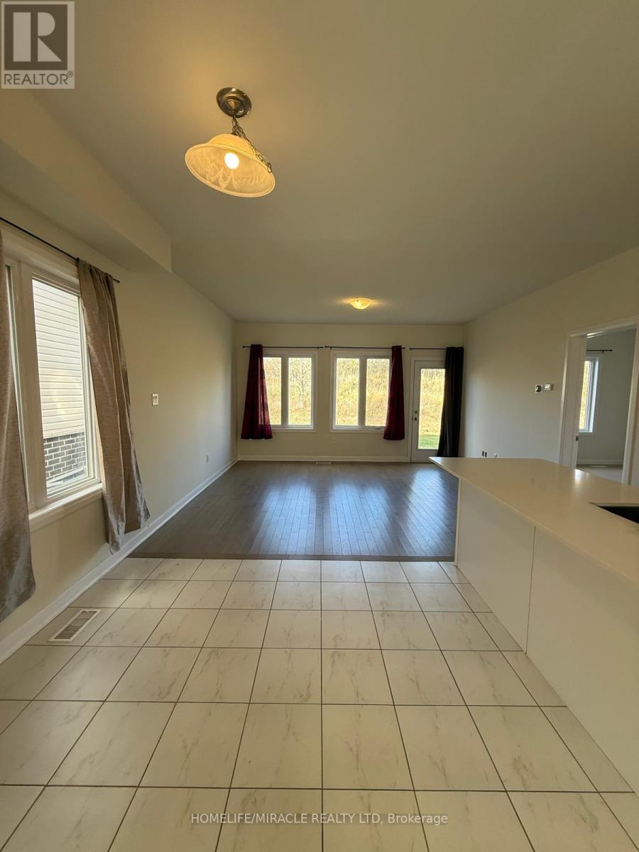 136 Gildersleeve Boulevard, Loyalist, Ontario  K0H 1G0 - Photo 6 - X12523030