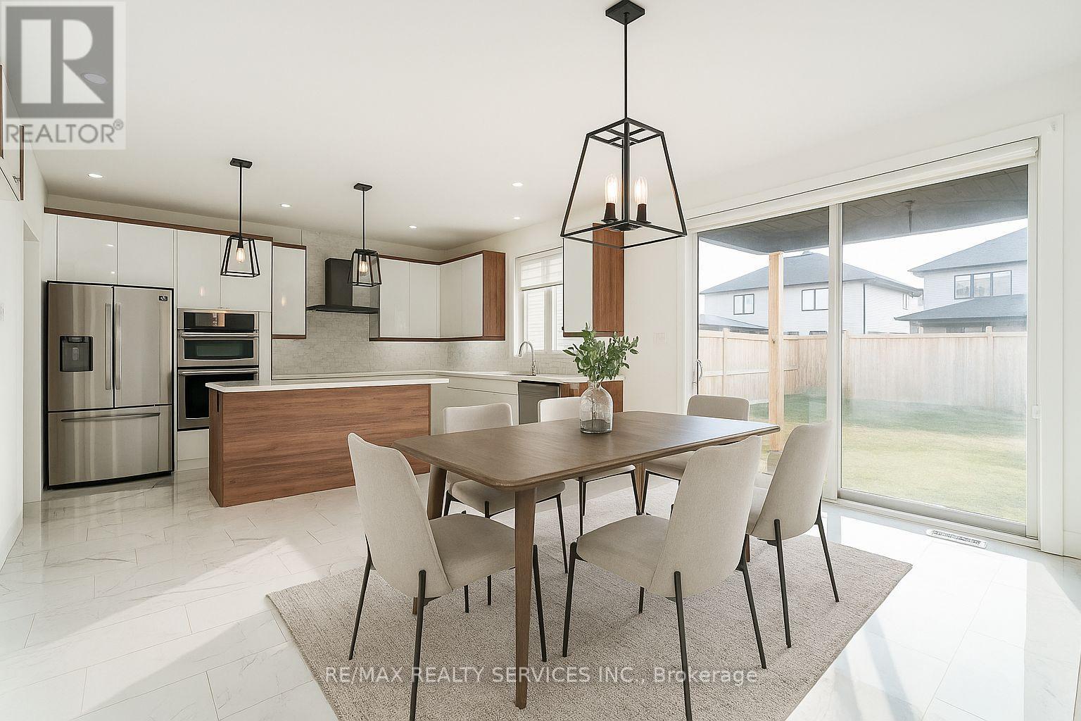 3389 Brushland Crescent, London South, Ontario  N6P 0H2 - Photo 13 - X12523048