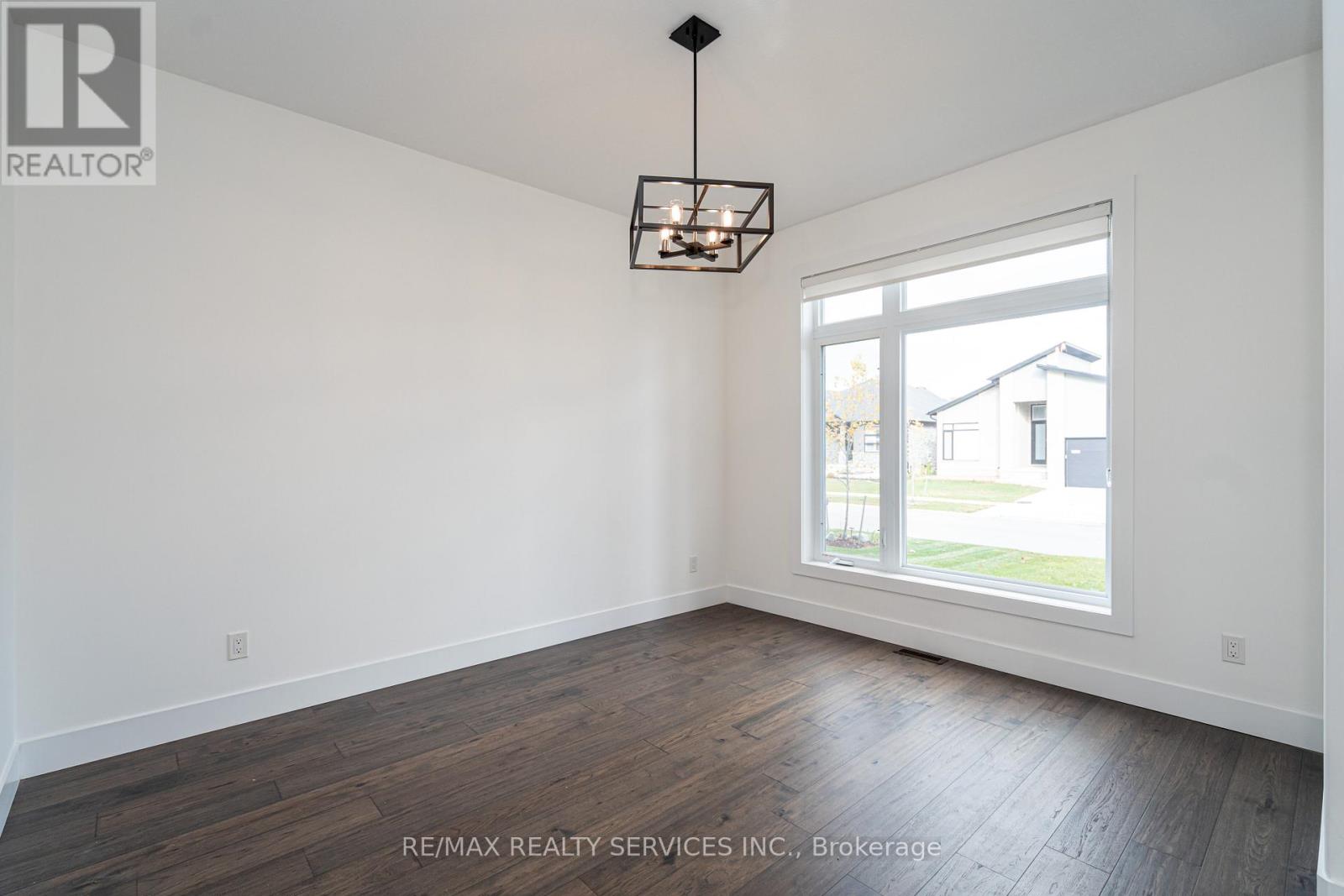 3389 Brushland Crescent, London South, Ontario  N6P 0H2 - Photo 5 - X12523048