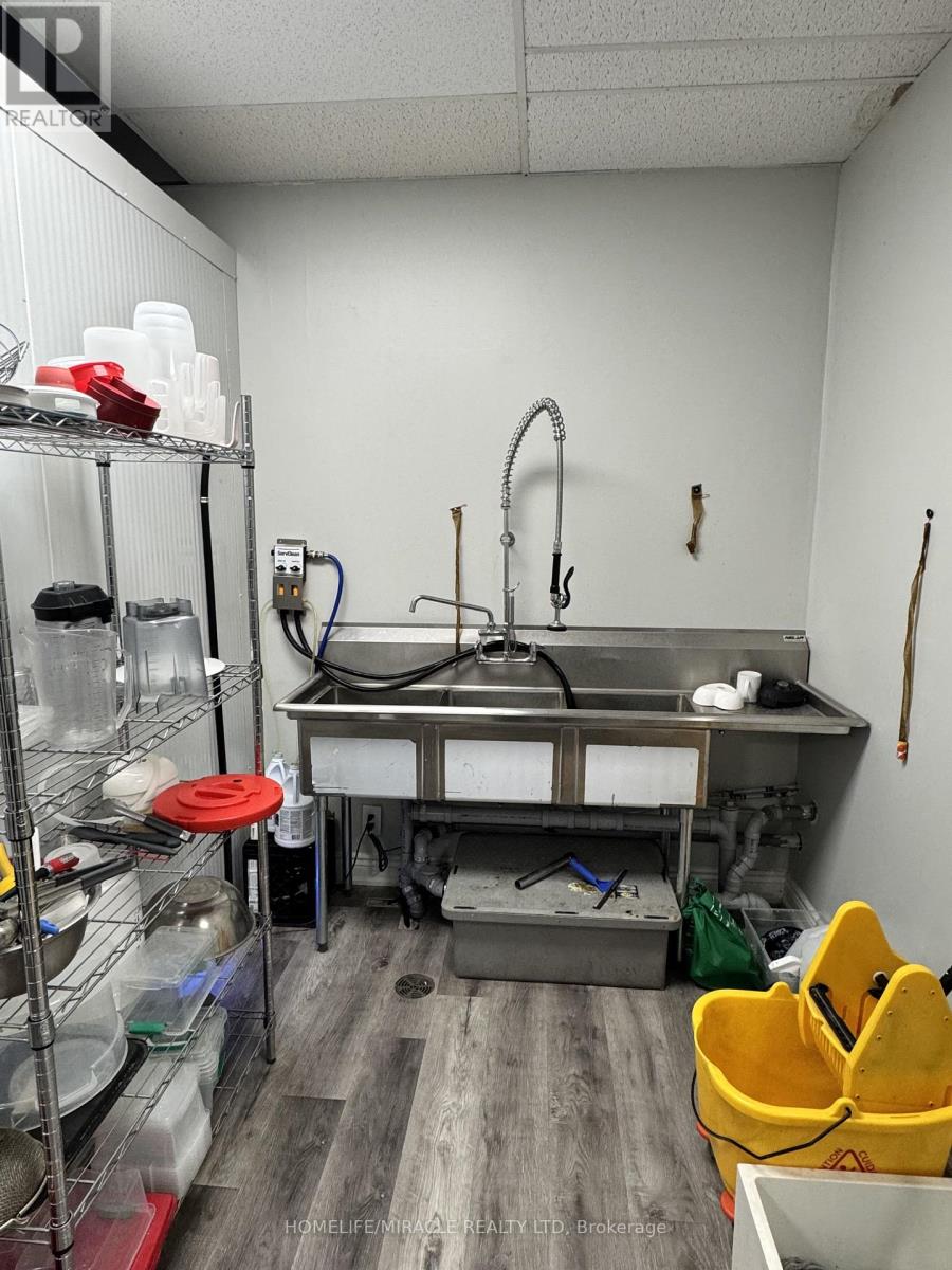 14b - 871-875 Chemong Road, Peterborough, Ontario  K9H 5Z5 - Photo 5 - X12523084