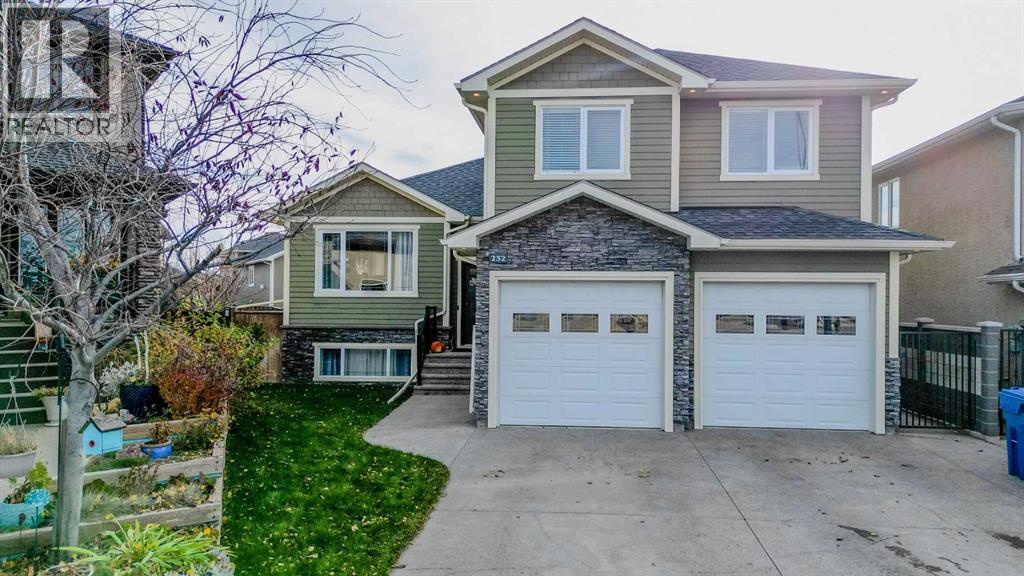 232 Sixmile Common S, Lethbridge, Alberta  T1K 5S7 - Photo 1 - A2267048