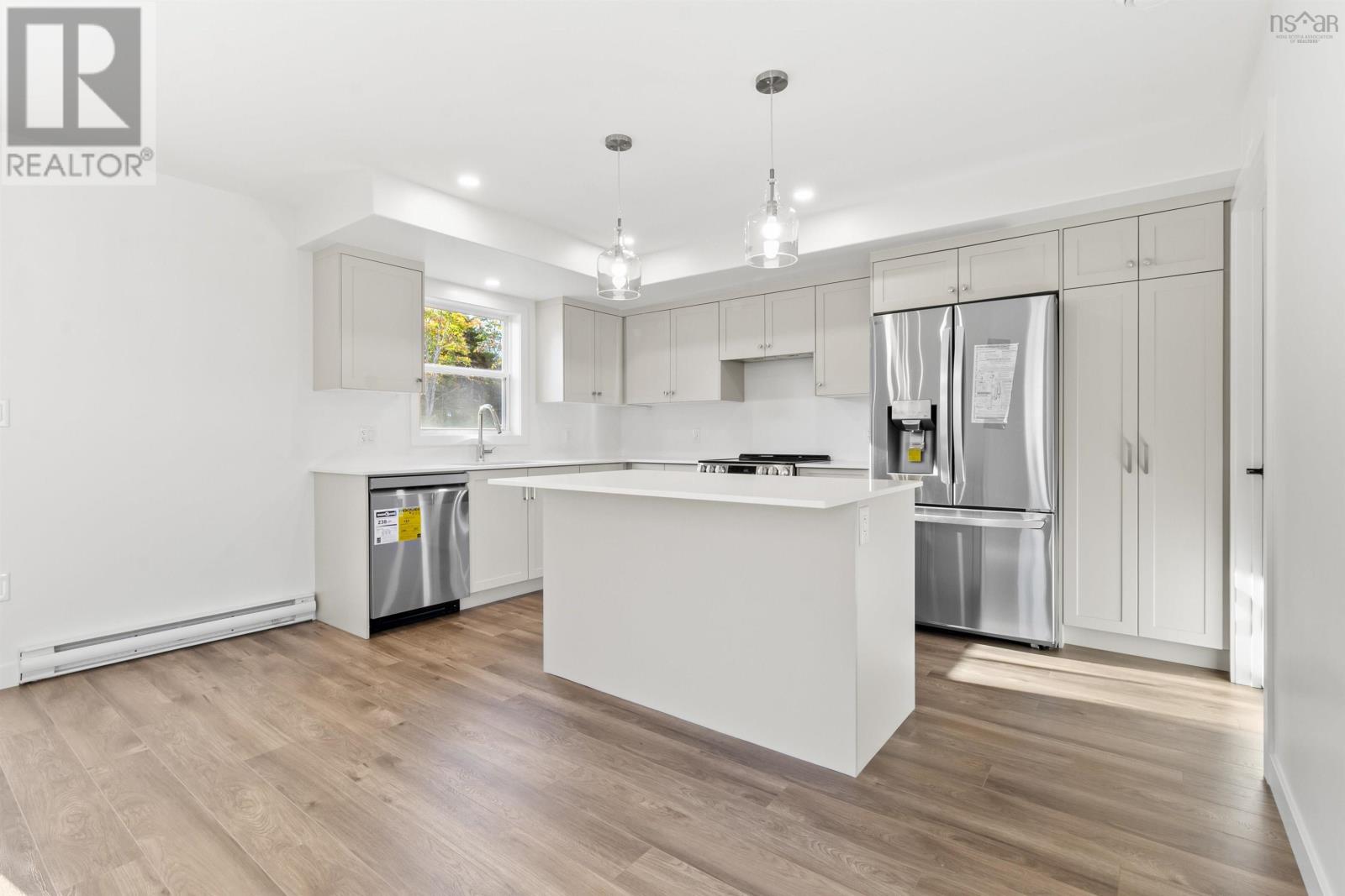 28 Simona Drive, Dartmouth, Nova Scotia  B2X 2E1 - Photo 3 - 202527538