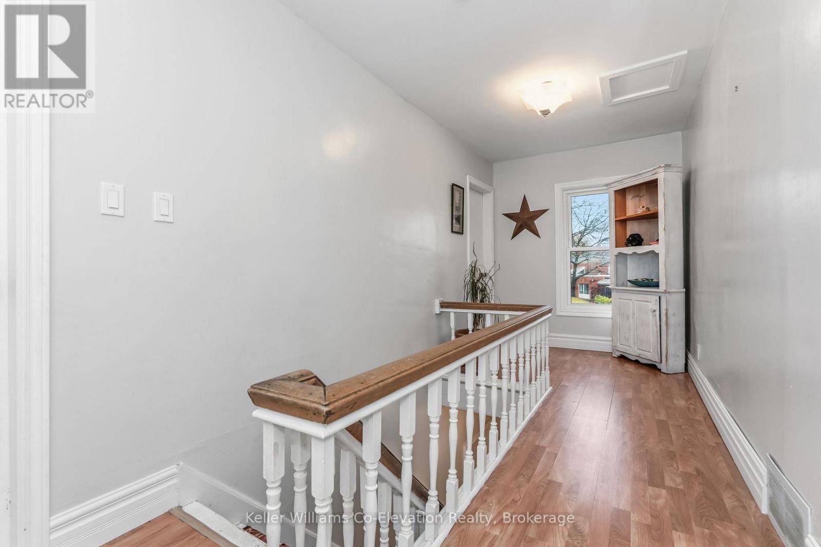 21 Robert Street E, Penetanguishene, Ontario  L9M 1A9 - Photo 20 - S12523164