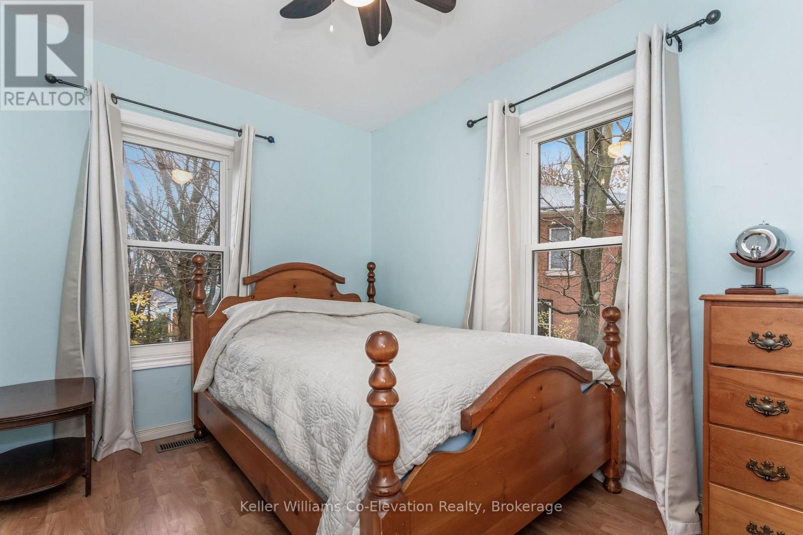 21 Robert Street E, Penetanguishene, Ontario  L9M 1A9 - Photo 25 - S12523164