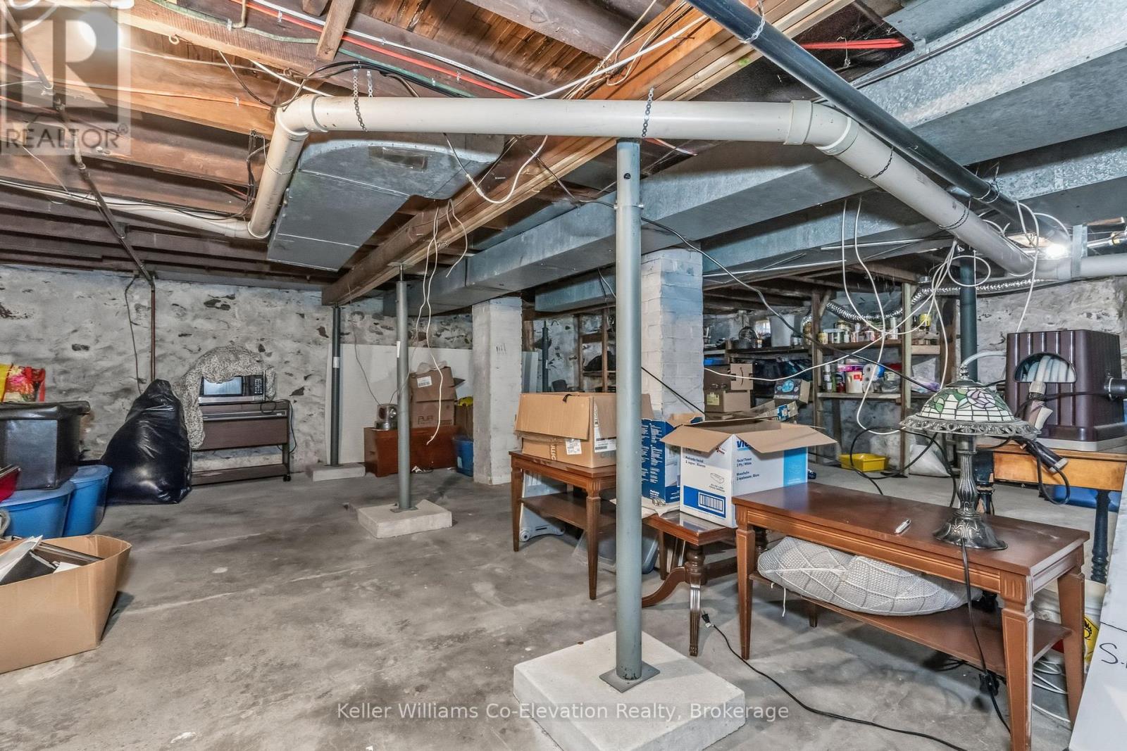 21 Robert Street E, Penetanguishene, Ontario  L9M 1A9 - Photo 42 - S12523164