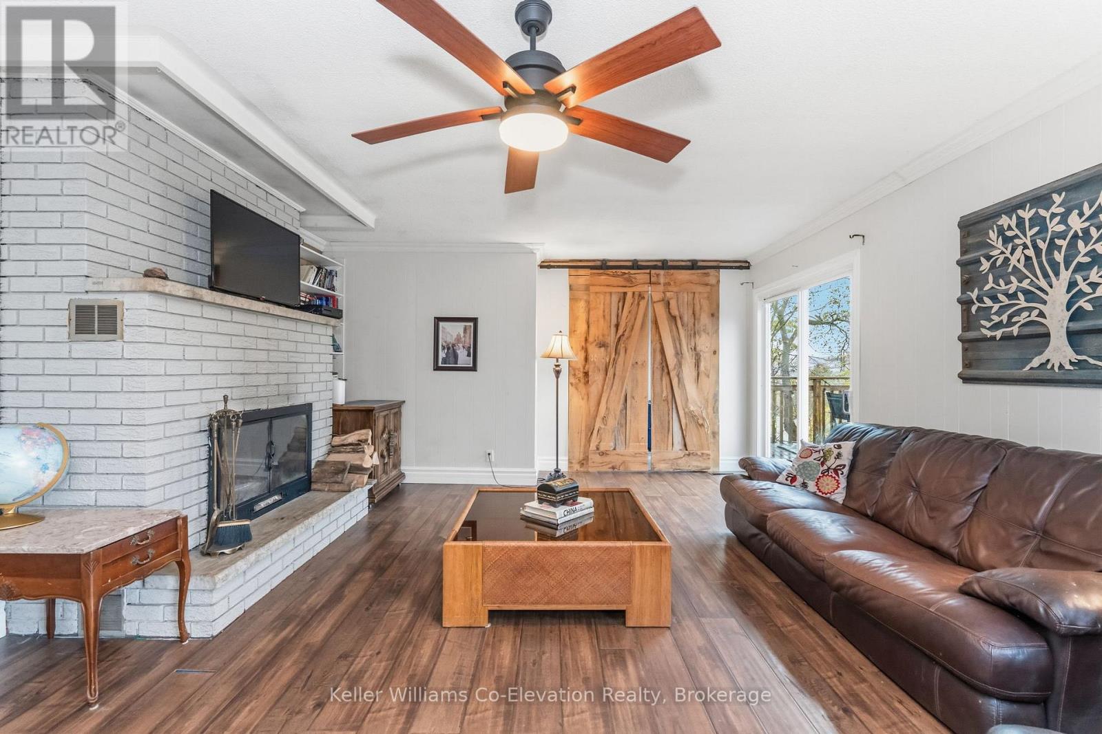 21 Robert Street E, Penetanguishene, Ontario  L9M 1A9 - Photo 6 - S12523164