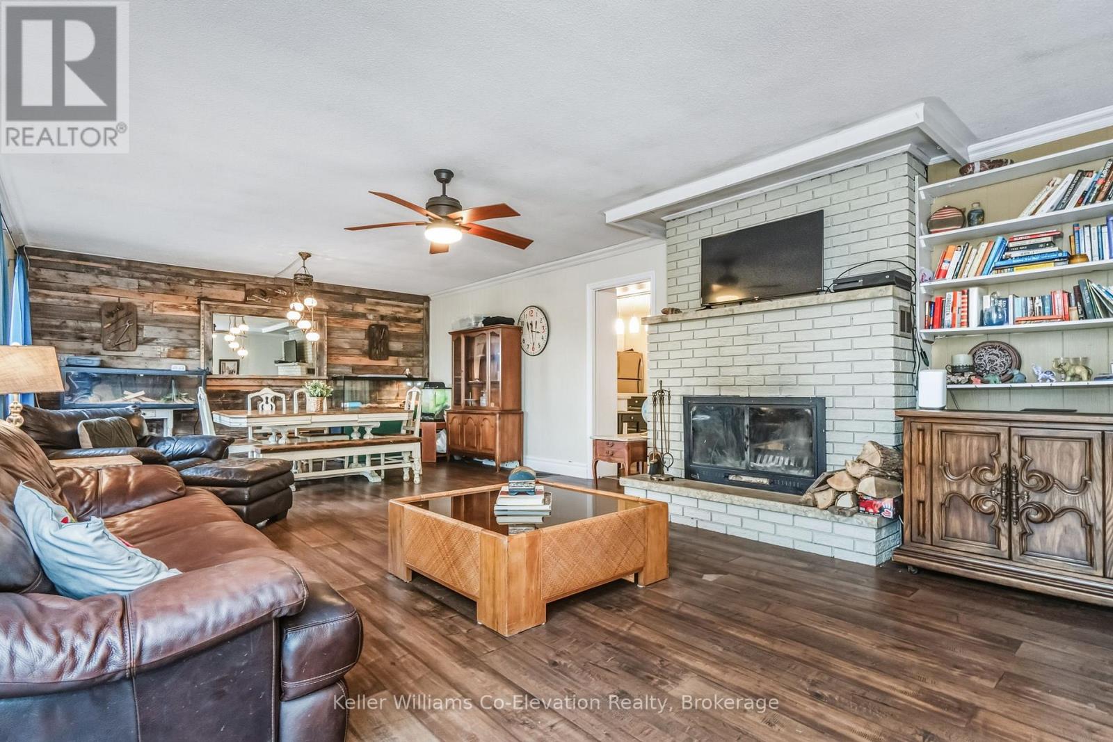 21 Robert Street E, Penetanguishene, Ontario  L9M 1A9 - Photo 7 - S12523164