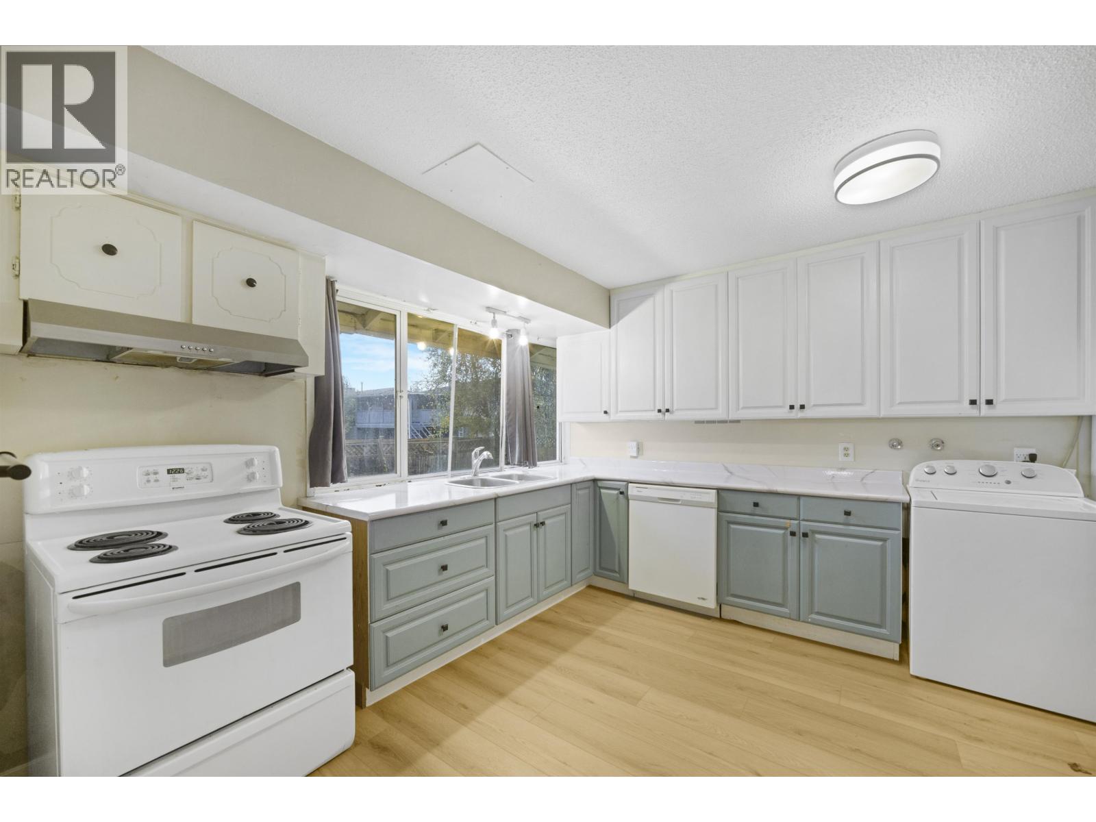 10891 Maddocks Road, Richmond, British Columbia V7A 3M9 - Photo 10 - R3065666