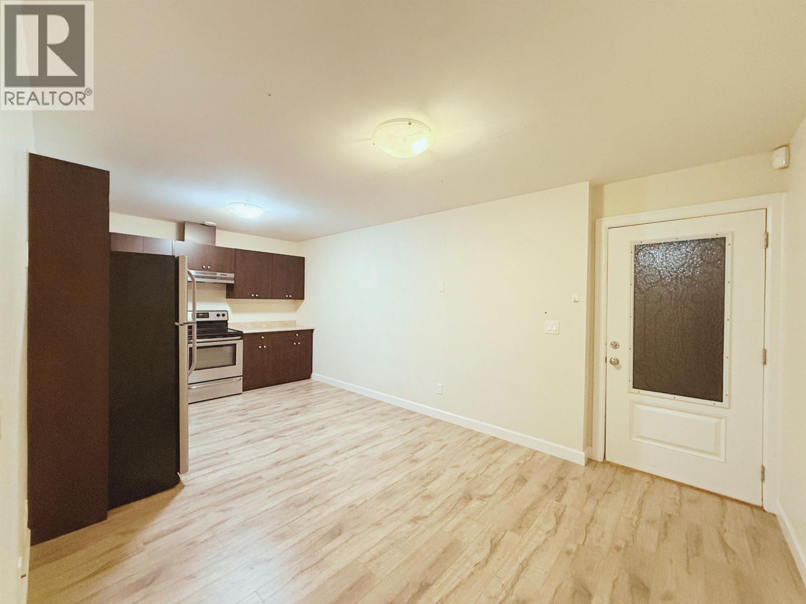 Basement 4899 Mckee Place, Burnaby, British Columbia  V5J 2T3 - Photo 2 - R3065760