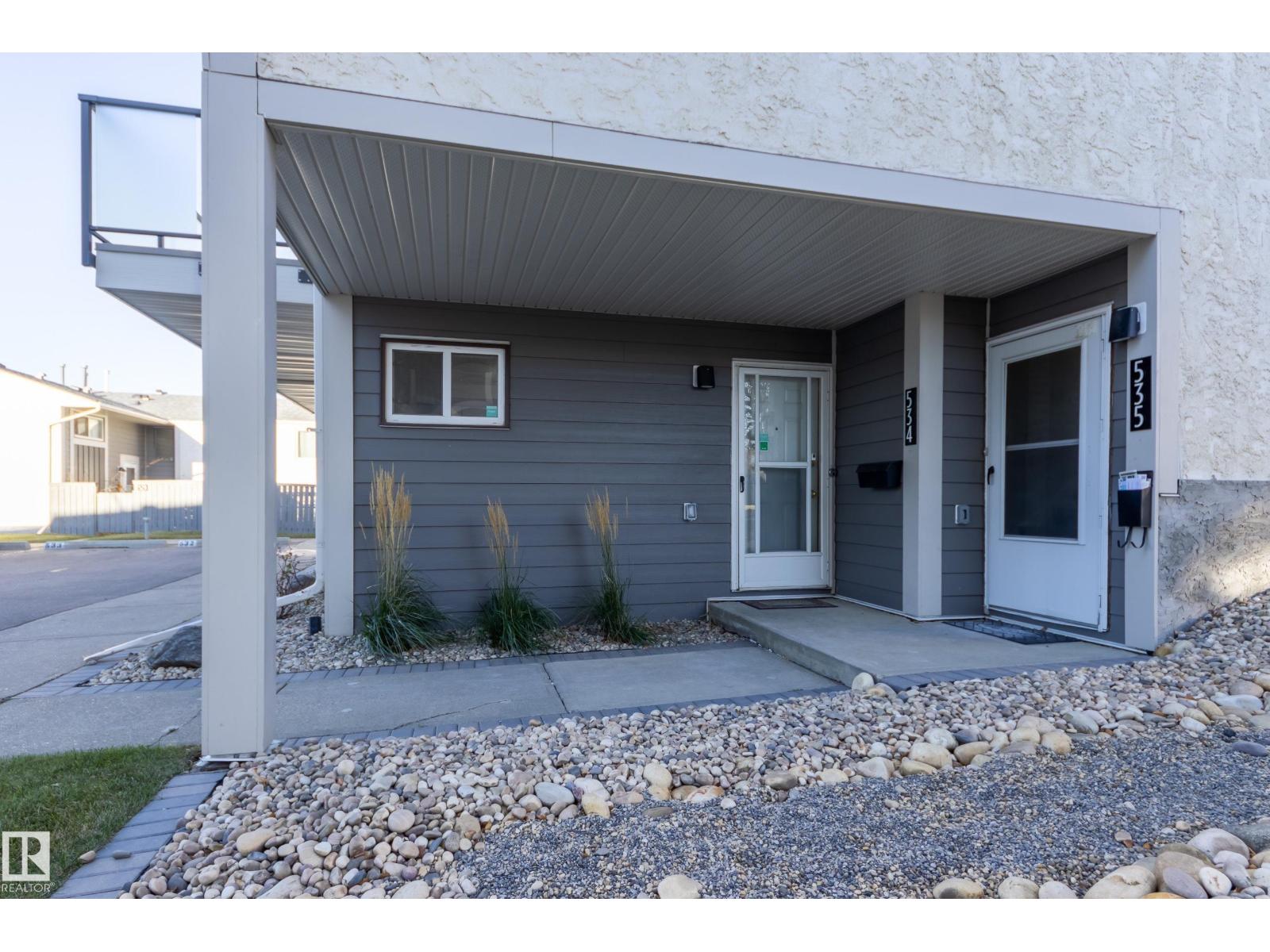 534 Willow Co Nw Nw, Edmonton, Alberta  T5T 2K7 - Photo 3 - E4465116