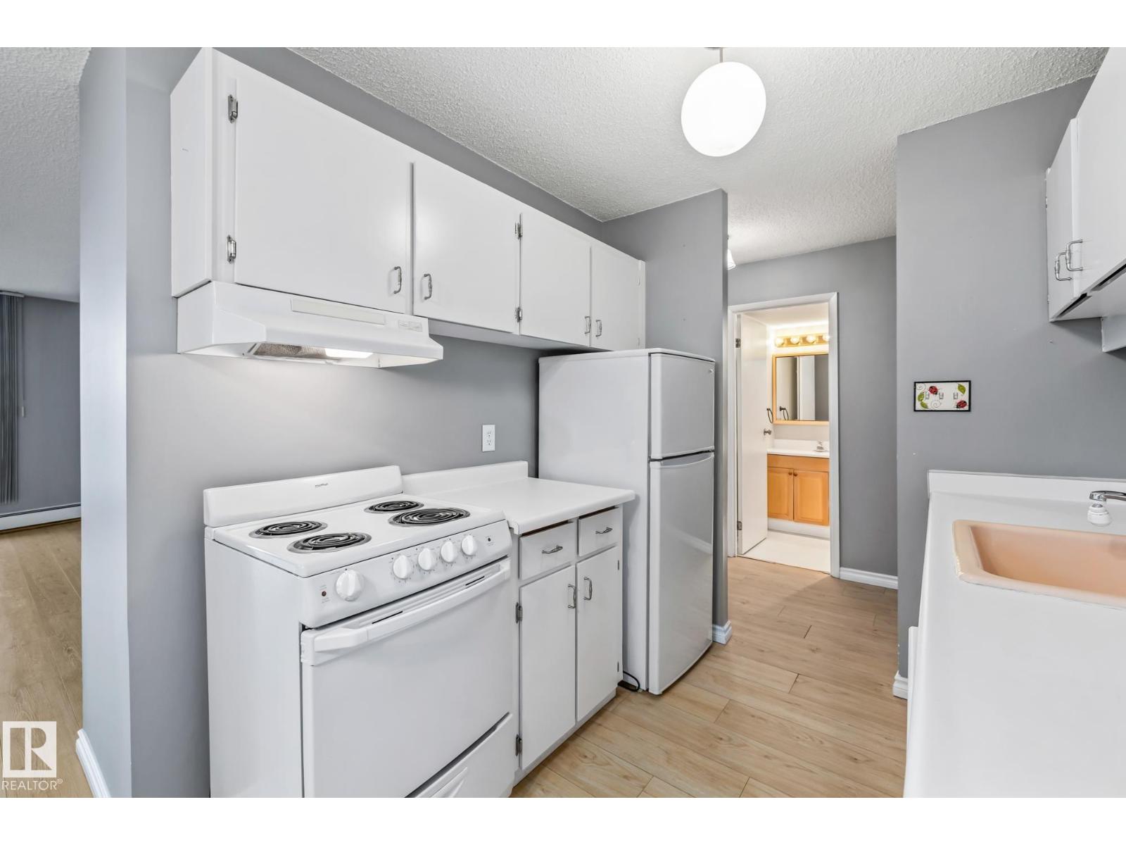 #805 12141 Jasper Av Nw, Edmonton, Alberta  T5N 3X8 - Photo 6 - E4465118