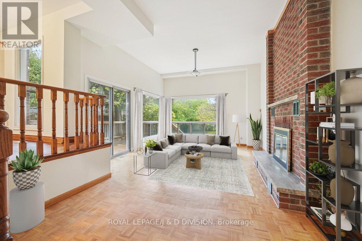 108 Glen Albert Drive, Toronto, Ontario  M4B 1J2 - Photo 18 - E12508174