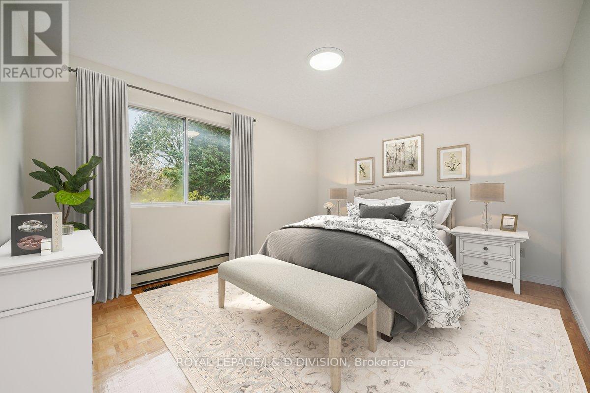 108 Glen Albert Drive, Toronto, Ontario  M4B 1J2 - Photo 21 - E12508174