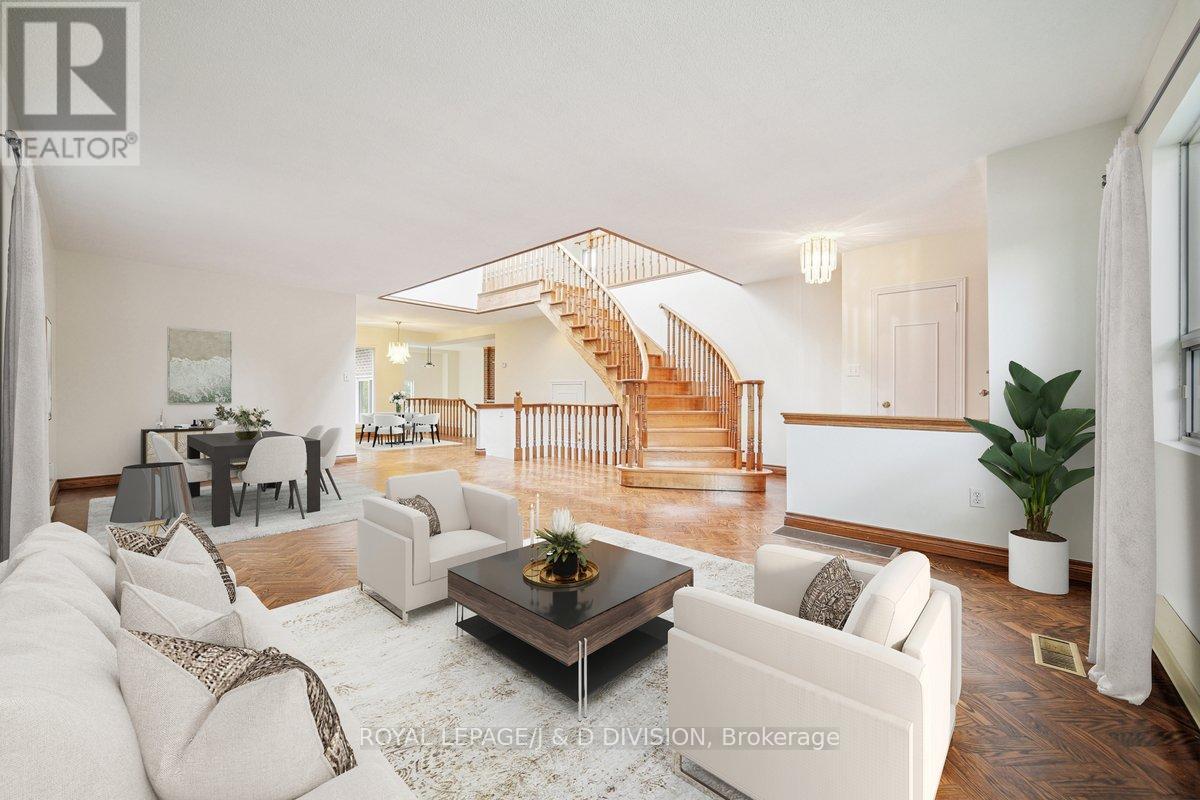 108 Glen Albert Drive, Toronto, Ontario  M4B 1J2 - Photo 8 - E12508174