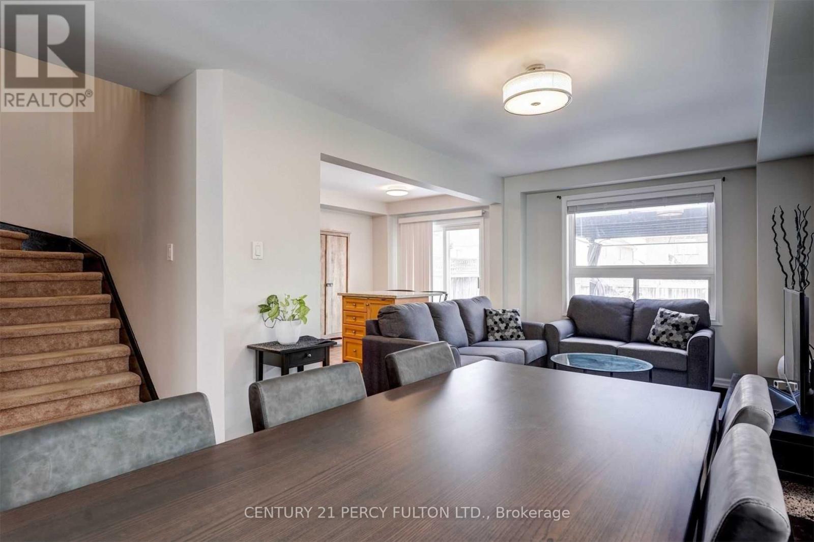 123 Brownridge Place, Whitby, Ontario  L1P 1W3 - Photo 5 - E12522554