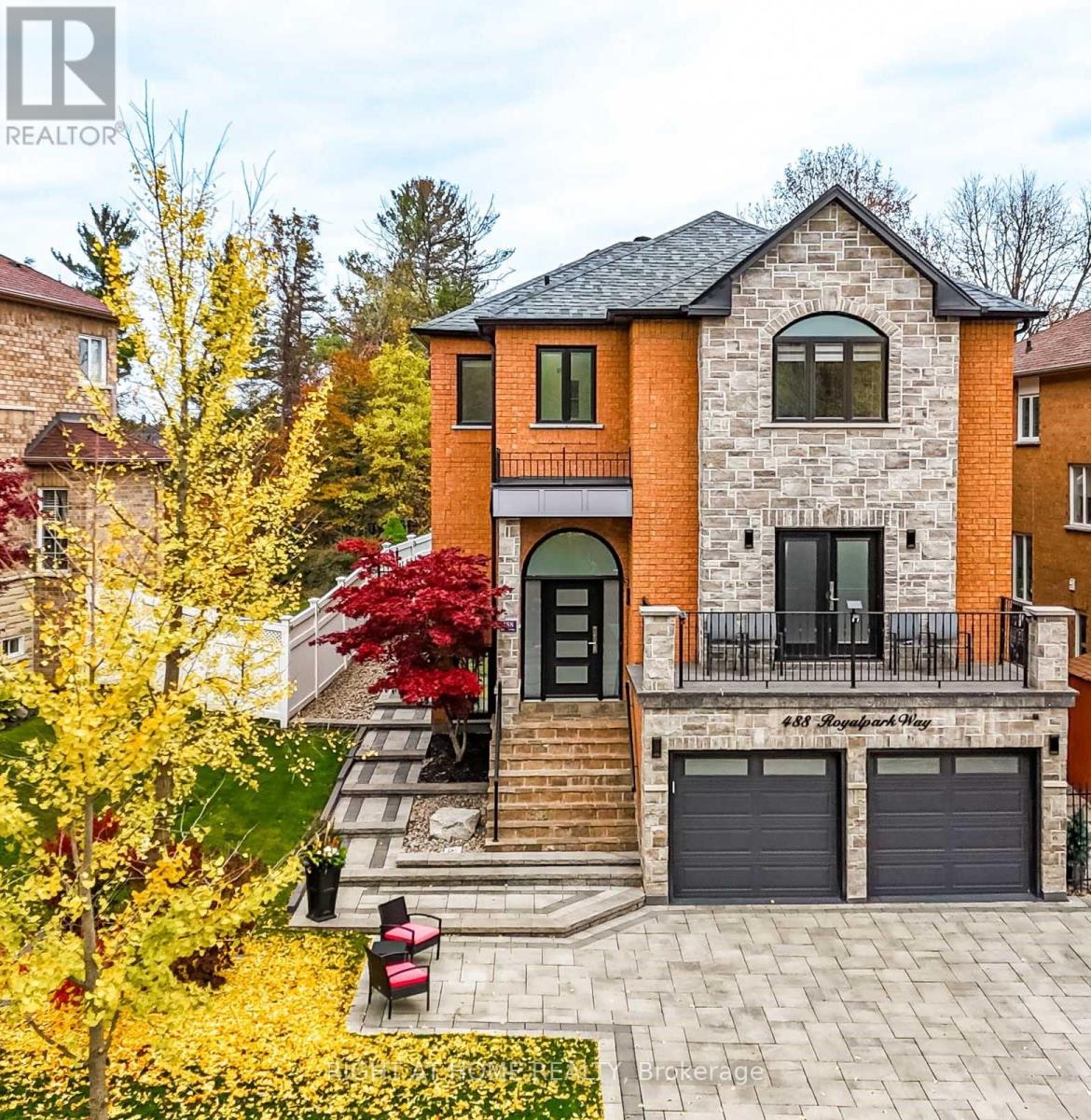 488 ROYALPARK WAY, Vaughan, Ontario