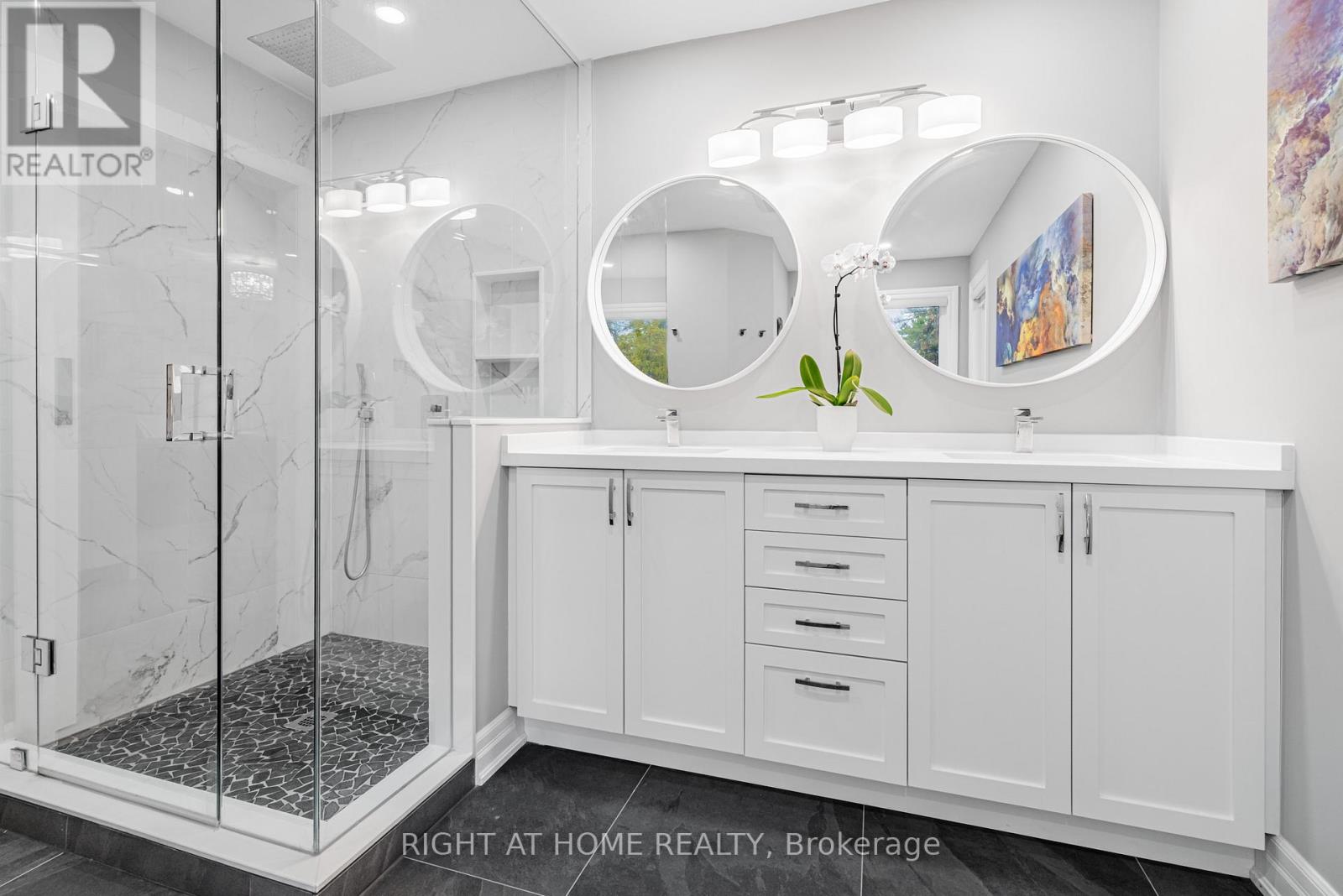 488 Royalpark Way, Vaughan, Ontario  L4H 1K4 - Photo 18 - N12522378